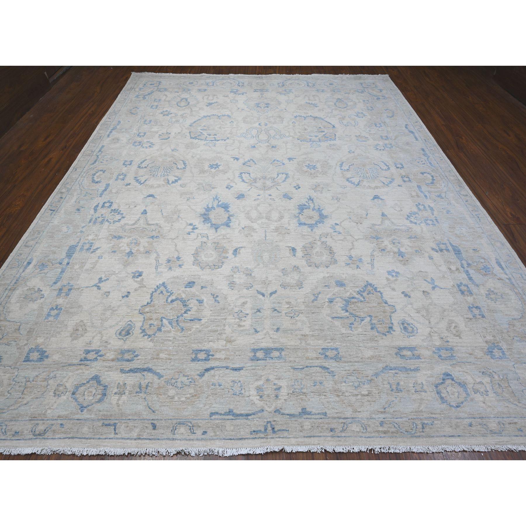 This is a truly genuine one-of-a-kind Peshawar All Over Mahal Design, Hand Knotted, Pure Wool, Oriental Rug. It has been Knotted for months and months in the centuries-old weaving craftsmanship techniques by expert artisans.
Primary materials: