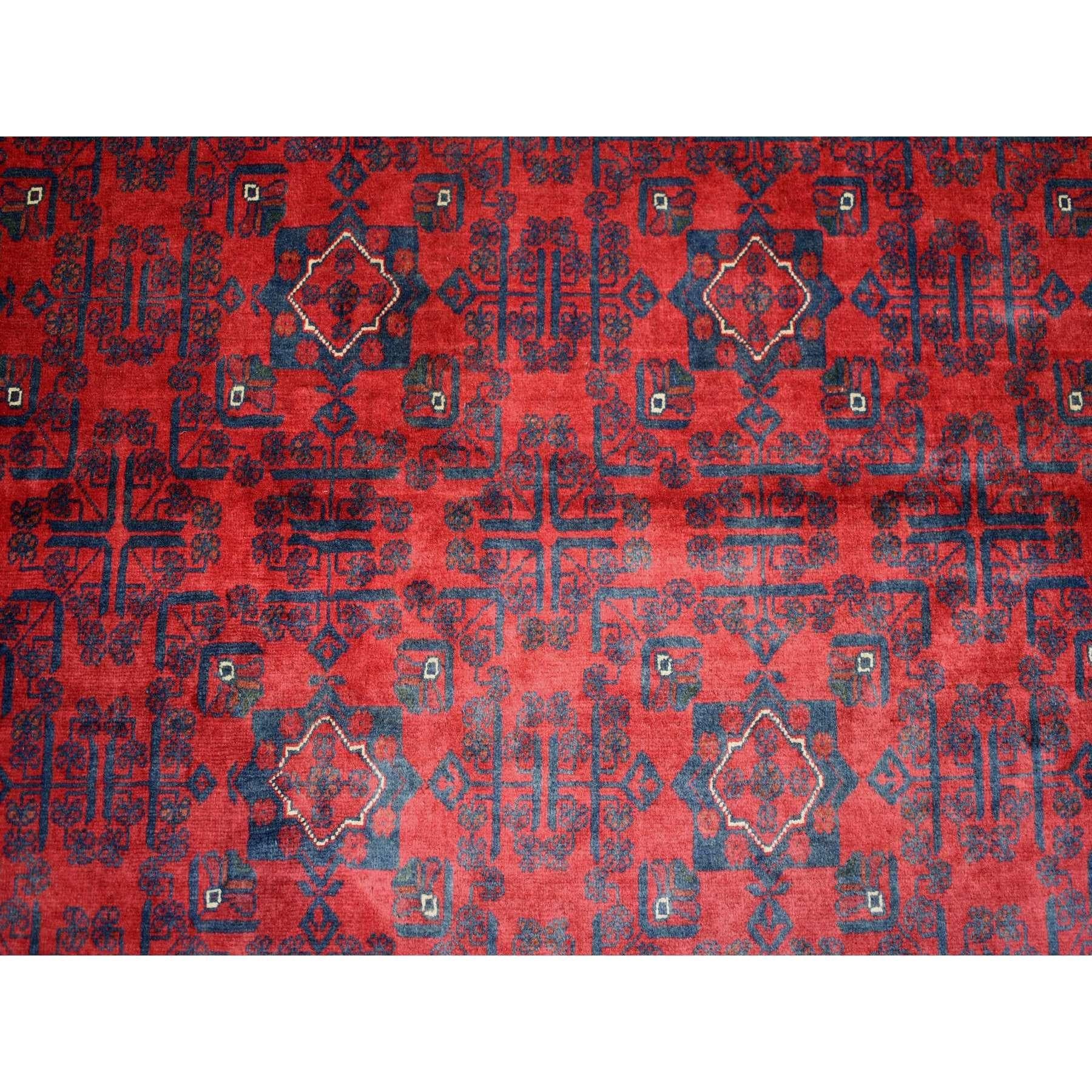 Tapis rouge afghan Khamyab noué à la main à motif géométrique 9'10