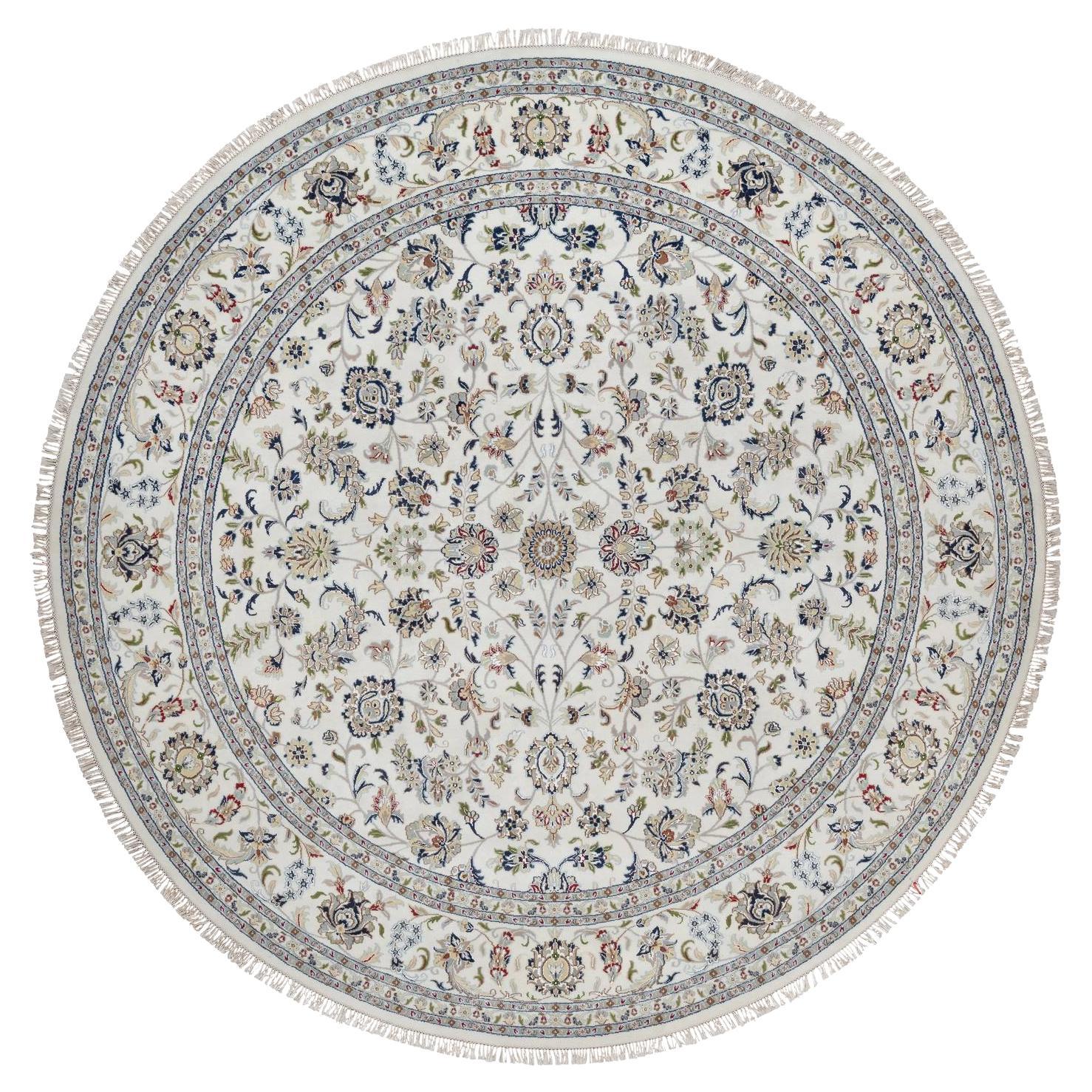 9
10 "x9
10" Tappeto rotondo avorio in lana e seta Nain con motivo floreale annodato a mano