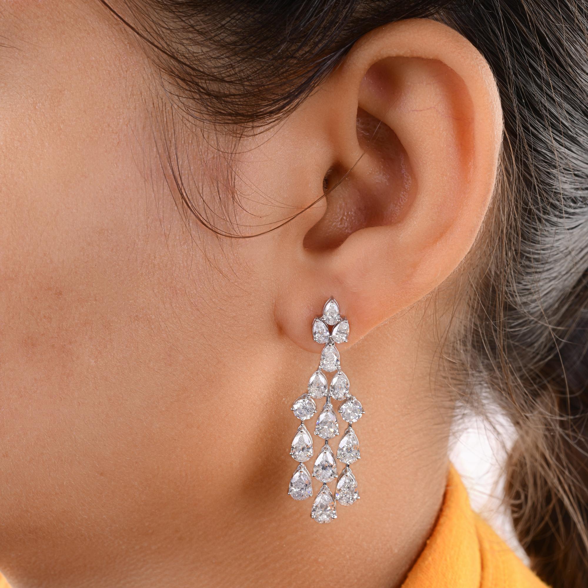 Moderne Boucles d'oreilles chandelier en or blanc 18 carats avec diamants ronds taille poire de 9,11 carats SI/H en vente