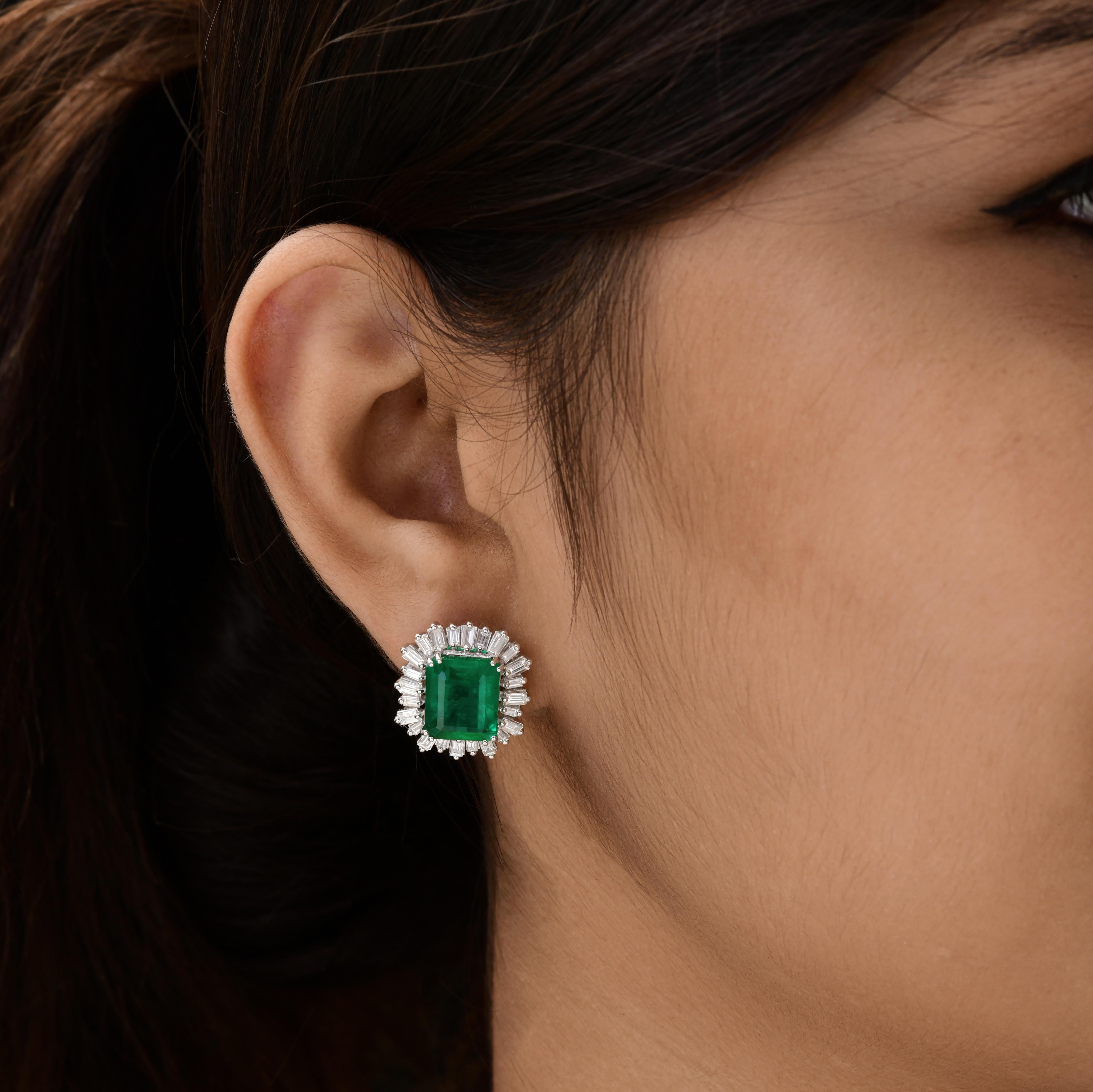 Pendientes de esmeralda zambiana de 9,11 quilates y diamantes SI/H de 1,88 quilates Oro blanco de 18 quilates Corte octogonal en venta