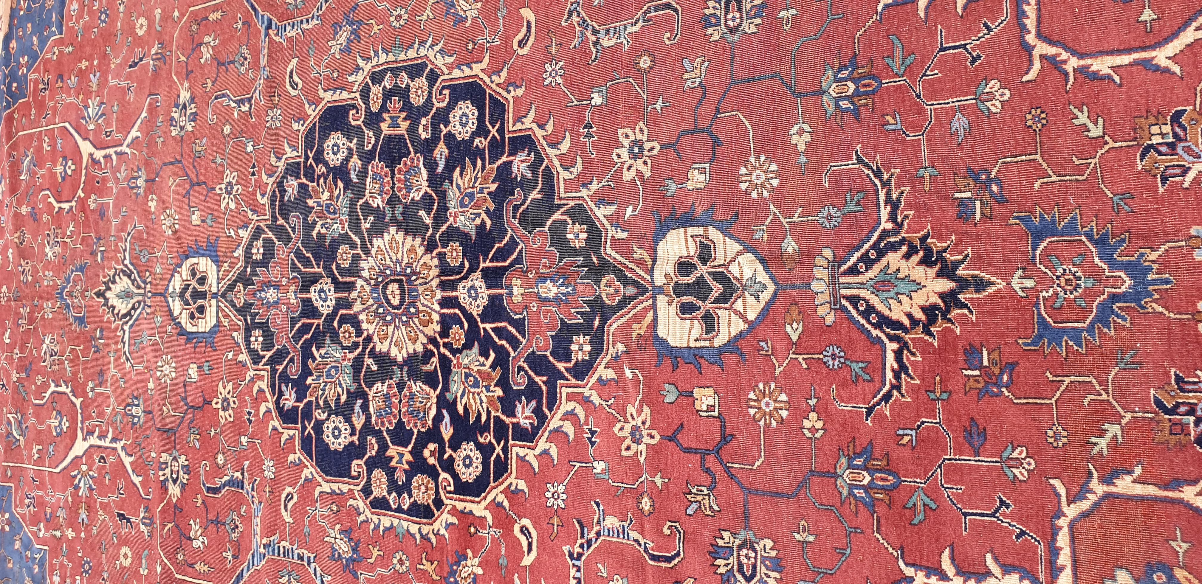 Hand-Crafted Large Turkish Isparta 19th Century Rug - N° 911 For Sale