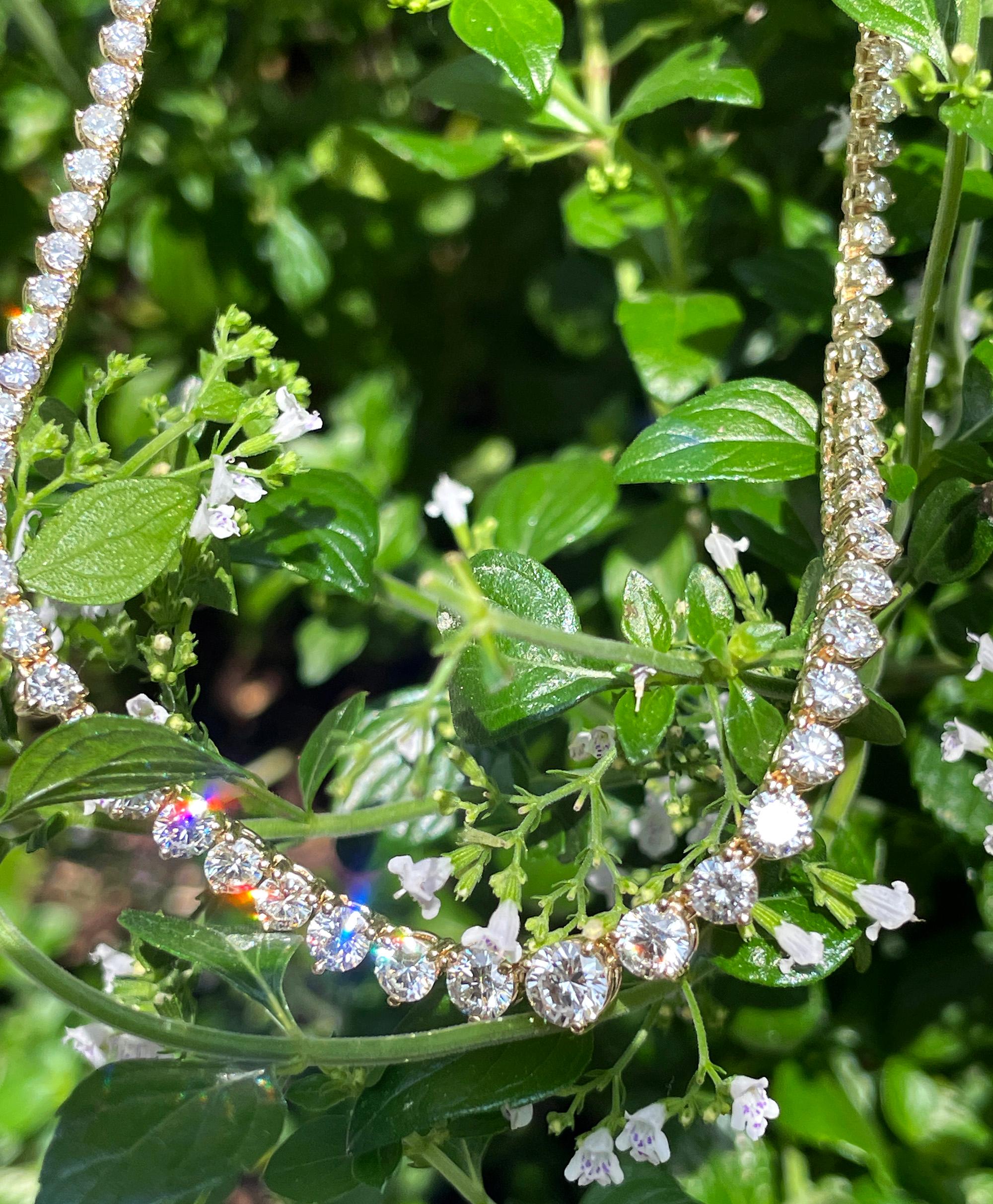 Collana Tennis con diamanti tondi graduati in oro giallo 14k da 9,12ct Estate Vintage in vendita 6