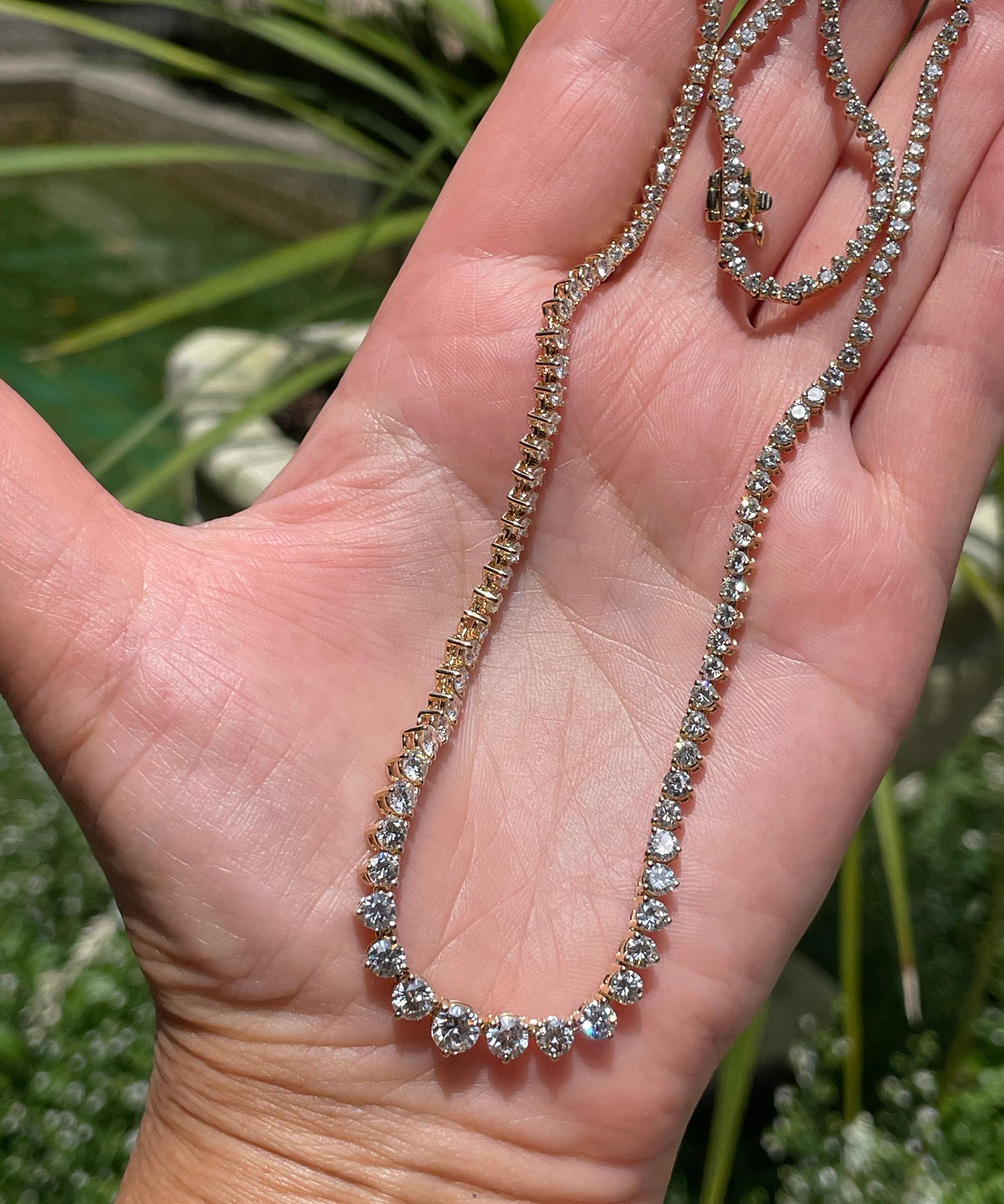 Collana Tennis con diamanti tondi graduati in oro giallo 14k da 9,12ct Estate Vintage in vendita 7