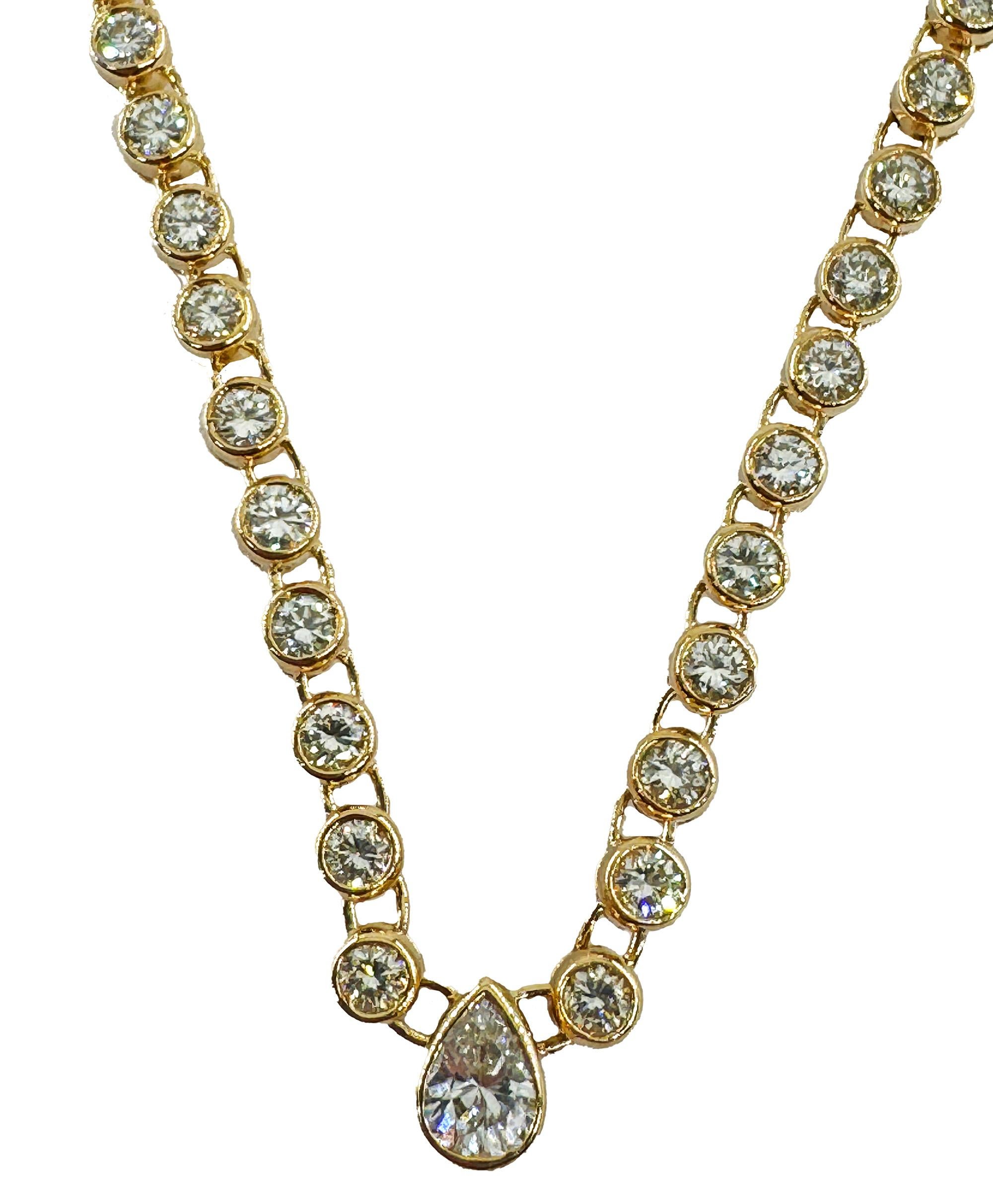 Italian Vintage 9.12ct Pear Shaped & Round Diamond Bezel Tennis 18KYG Necklace In Good Condition In New York, NY