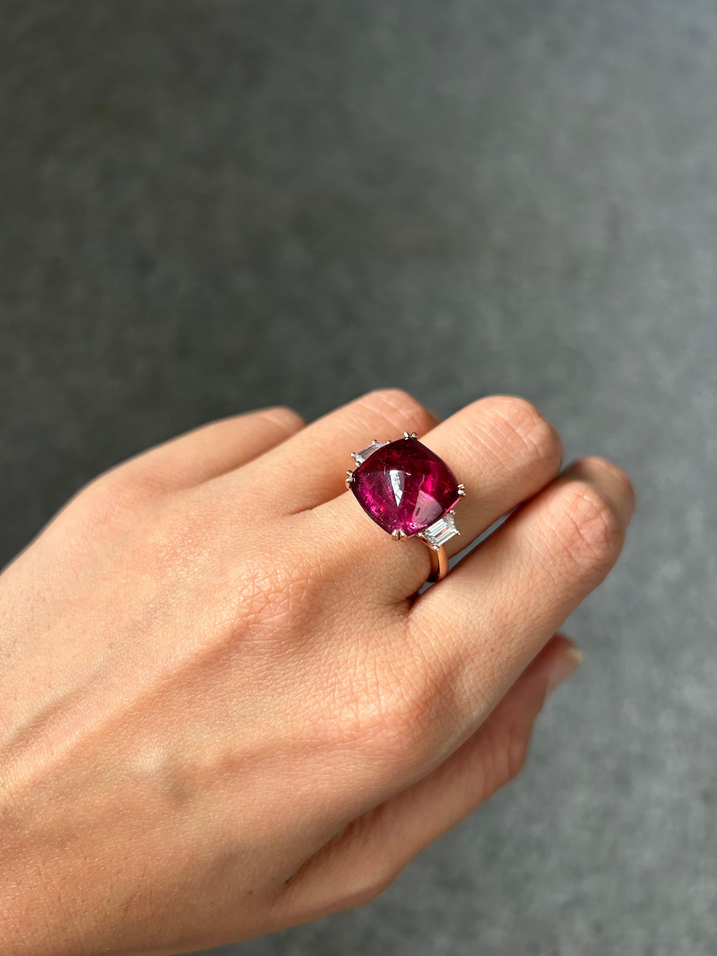 Women's 9.13 Carat Pink Tourmaline Sugarloaf and Diamond Three Stone Engagement Ring For Sale