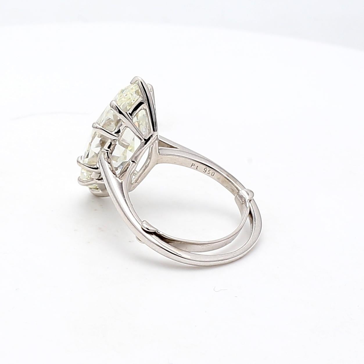 9.15 Carat Marquis Shape K VS2 Diamond Platinum Engagement Ring For Sale 1