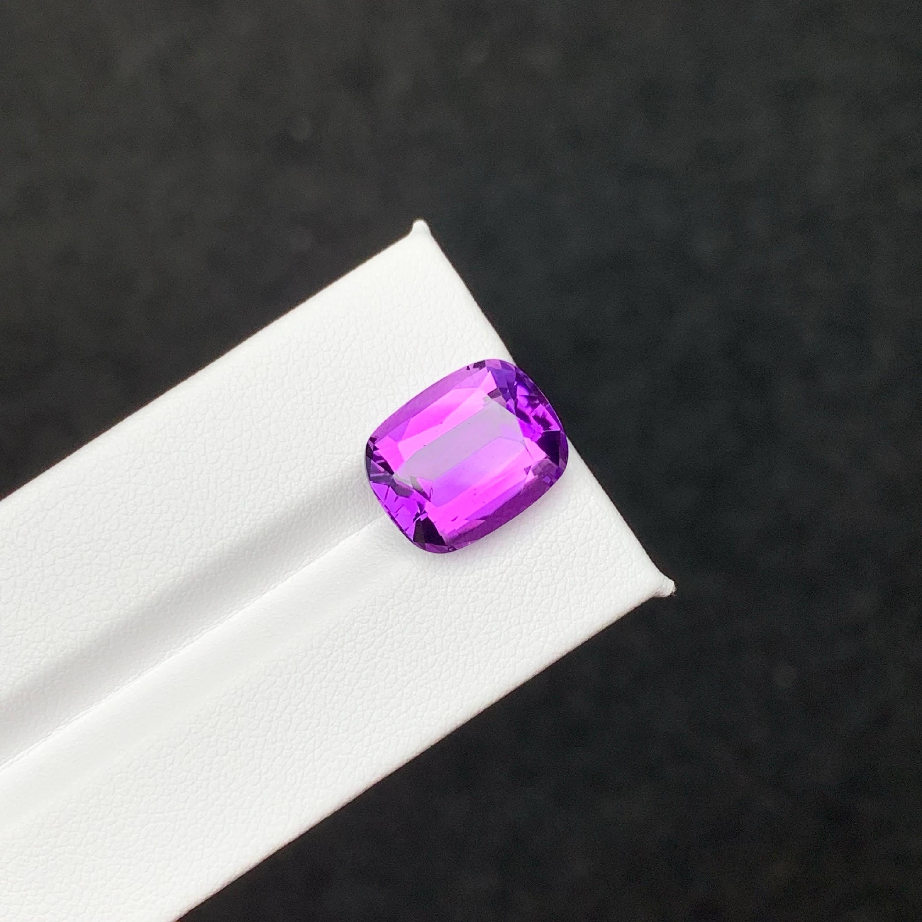 9.15 Carat Natural Loose Purple Amethyst Stone Cushion Cut Brazilian Gemstone (pierre précieuse brésilienne) en vente 1