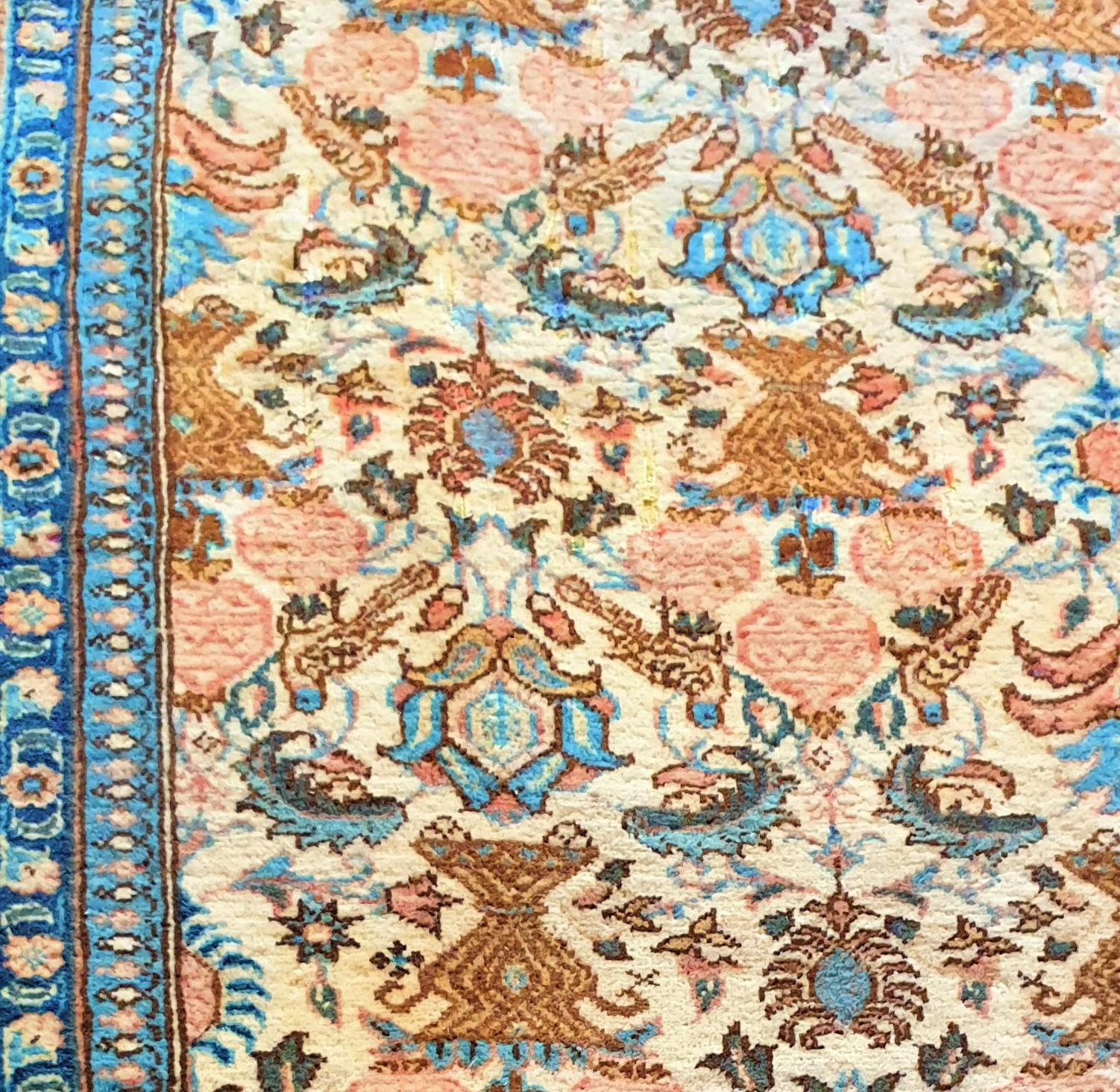 Central Asian 916 - Beautiful vintage Qom rug For Sale