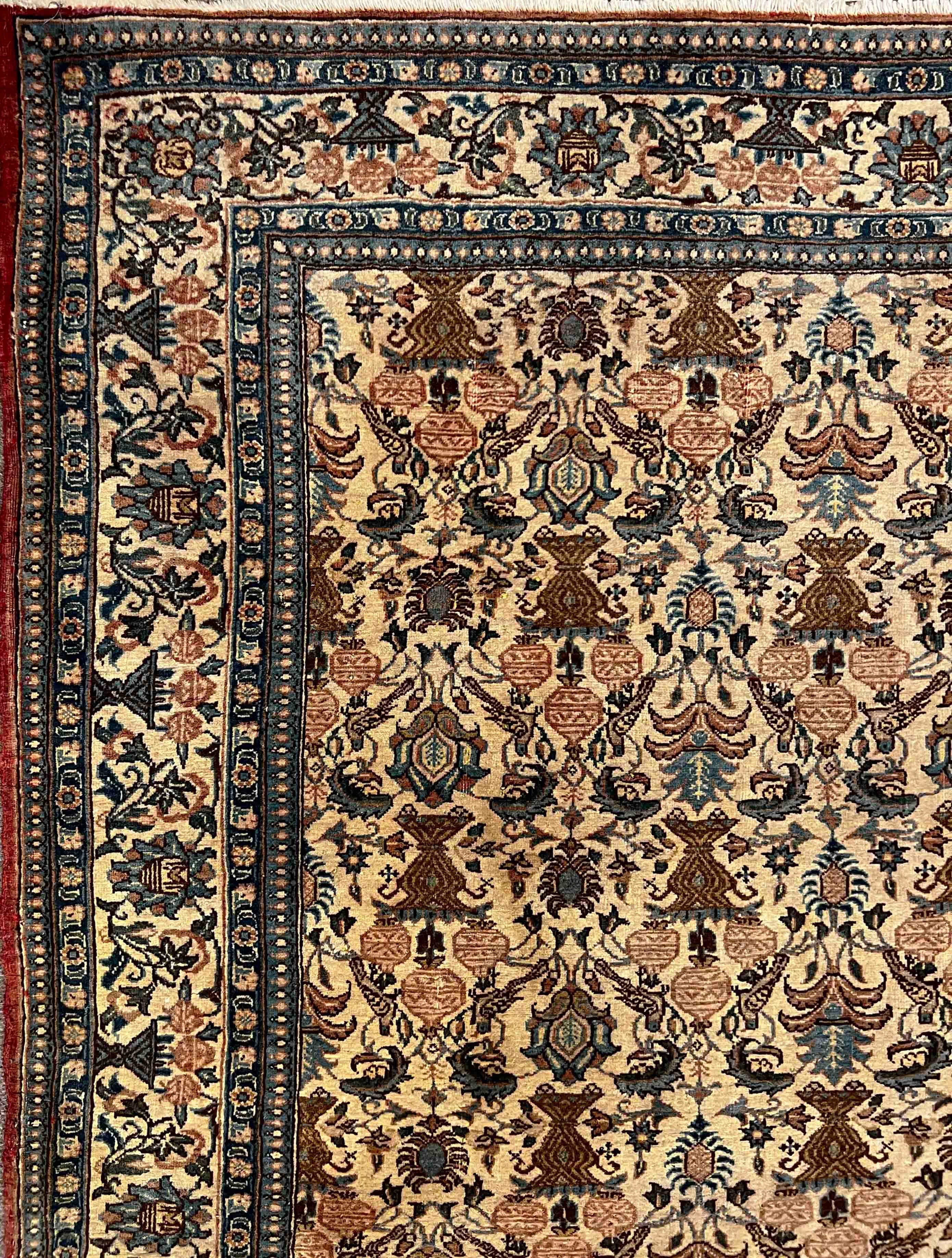Laine 916 - Magnifique tapis vintage Qom en vente