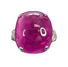 9,17 ctw Mid-Century Burmese Ruby & Diamant 18K Gelbgold Ring