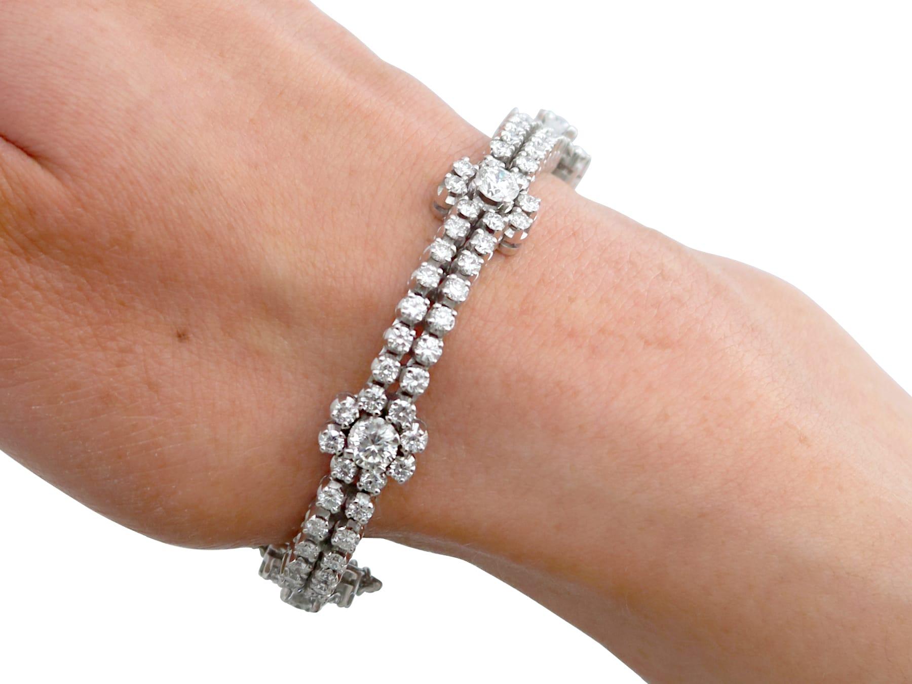 Armband aus 9,17 Karat Diamanten und 18 Karat Weißgold - Vintage CIRCA 1990 im Angebot 8