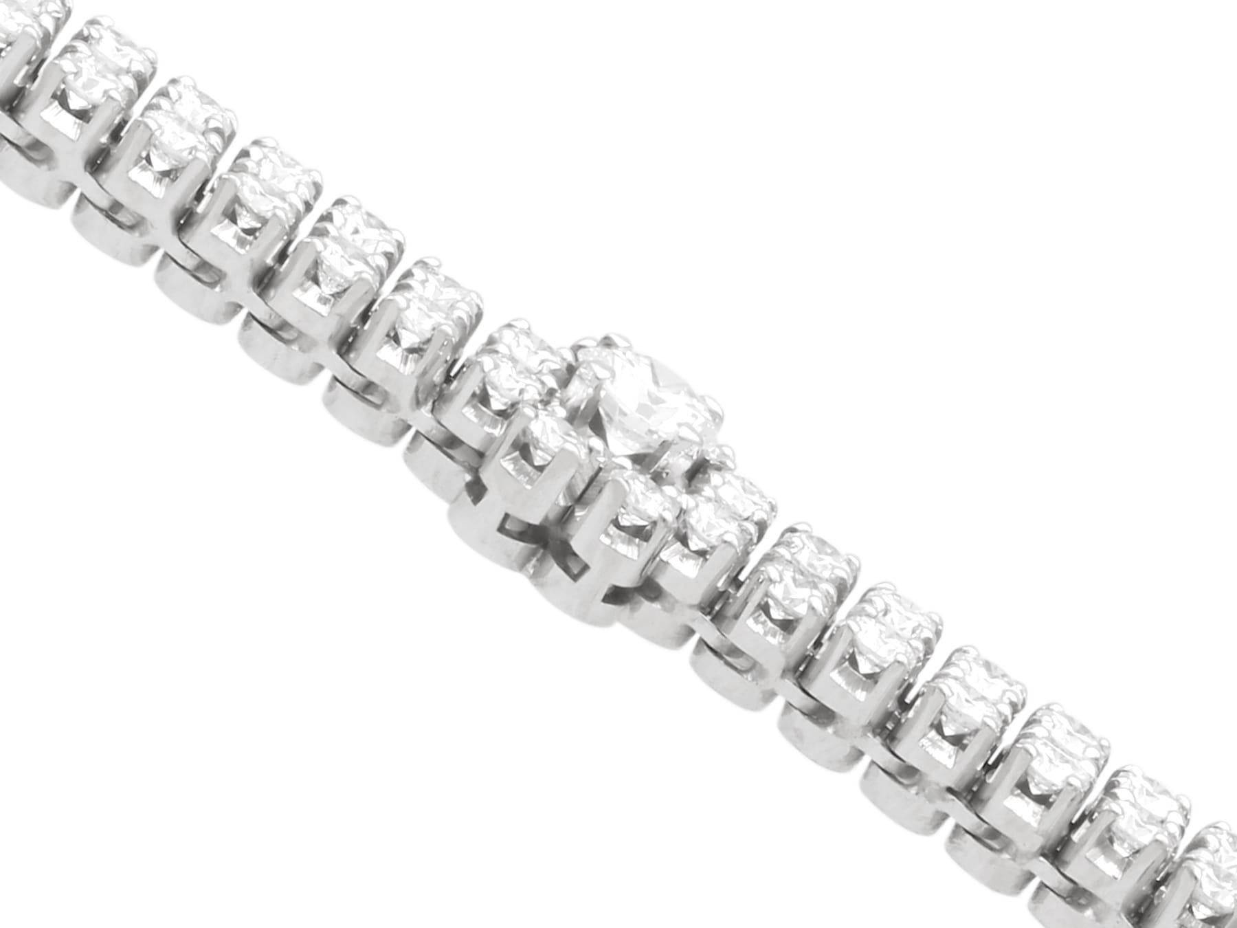 Armband aus 9,17 Karat Diamanten und 18 Karat Weißgold - Vintage CIRCA 1990 im Angebot 2