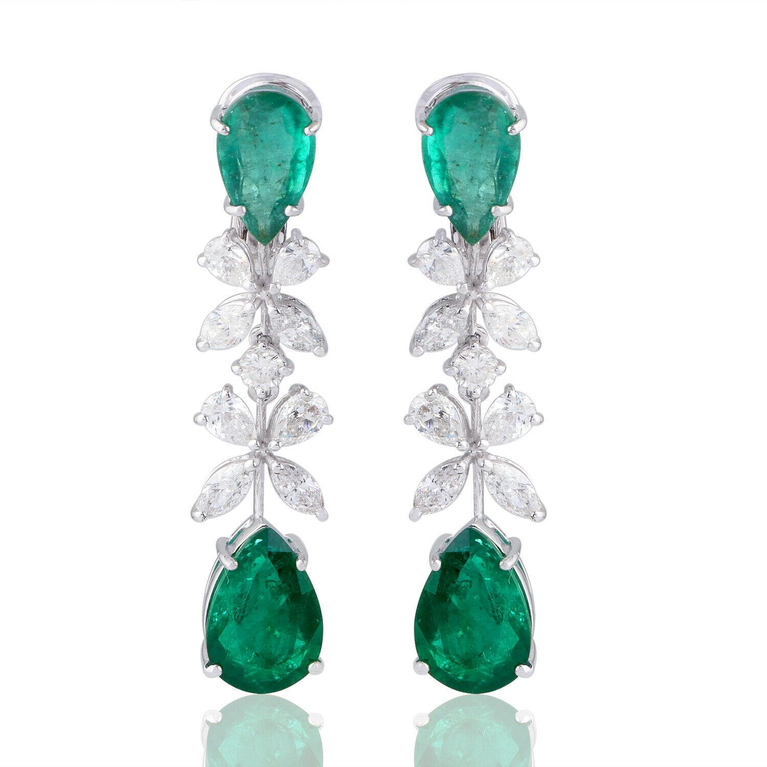 Contemporary 9.18 Carat Emerald Diamond 18 Karat White Gold Earrings For Sale
