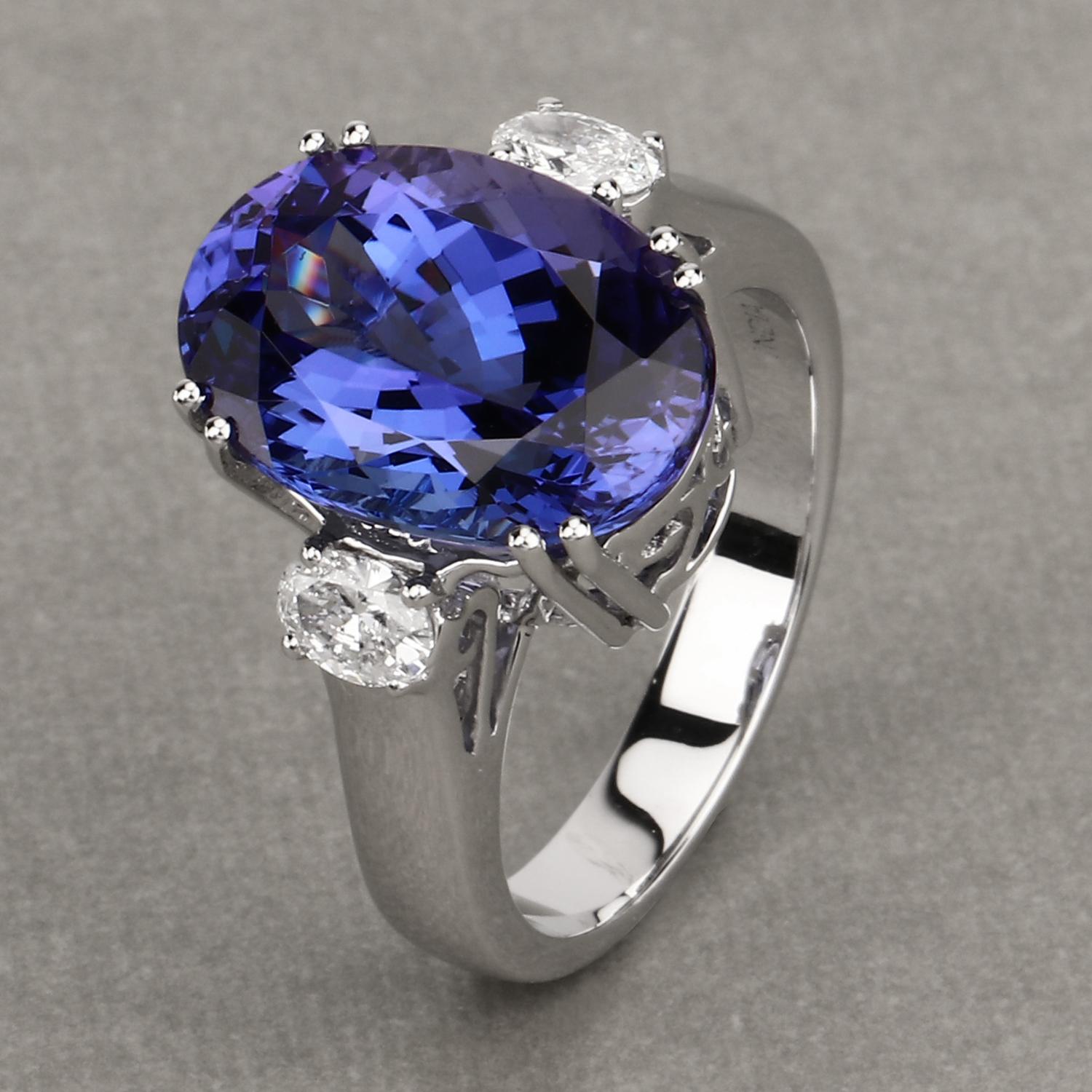 Oval Cut 9.18 Carat Genuine Tanzanite and White Diamond 18 Karat White Gold Ring For Sale