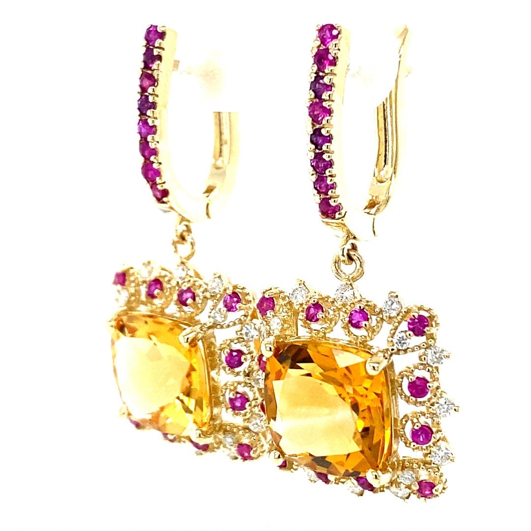 Taille coussin Boucles d'oreilles pendantes en or jaune 9.19 carats Citrine Saphir rose Diamant en vente
