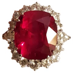 Or 9 & 19 carats Rubis taille coussin et diamants  Bague de fiançailles (remplie de verre) 