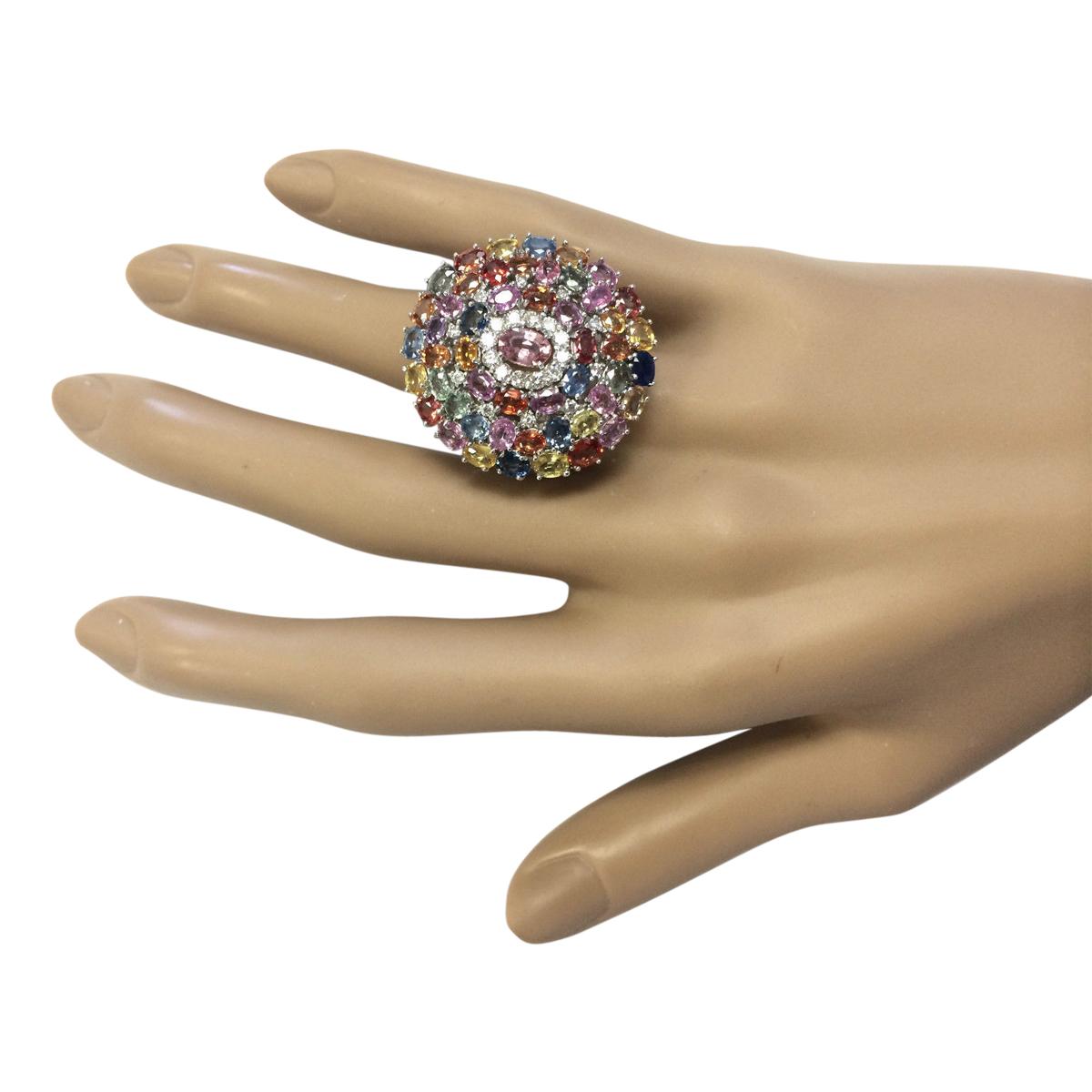 Natural Sapphire Diamond Ring In 14 Karat White Gold In New Condition For Sale In Manhattan Beach, CA