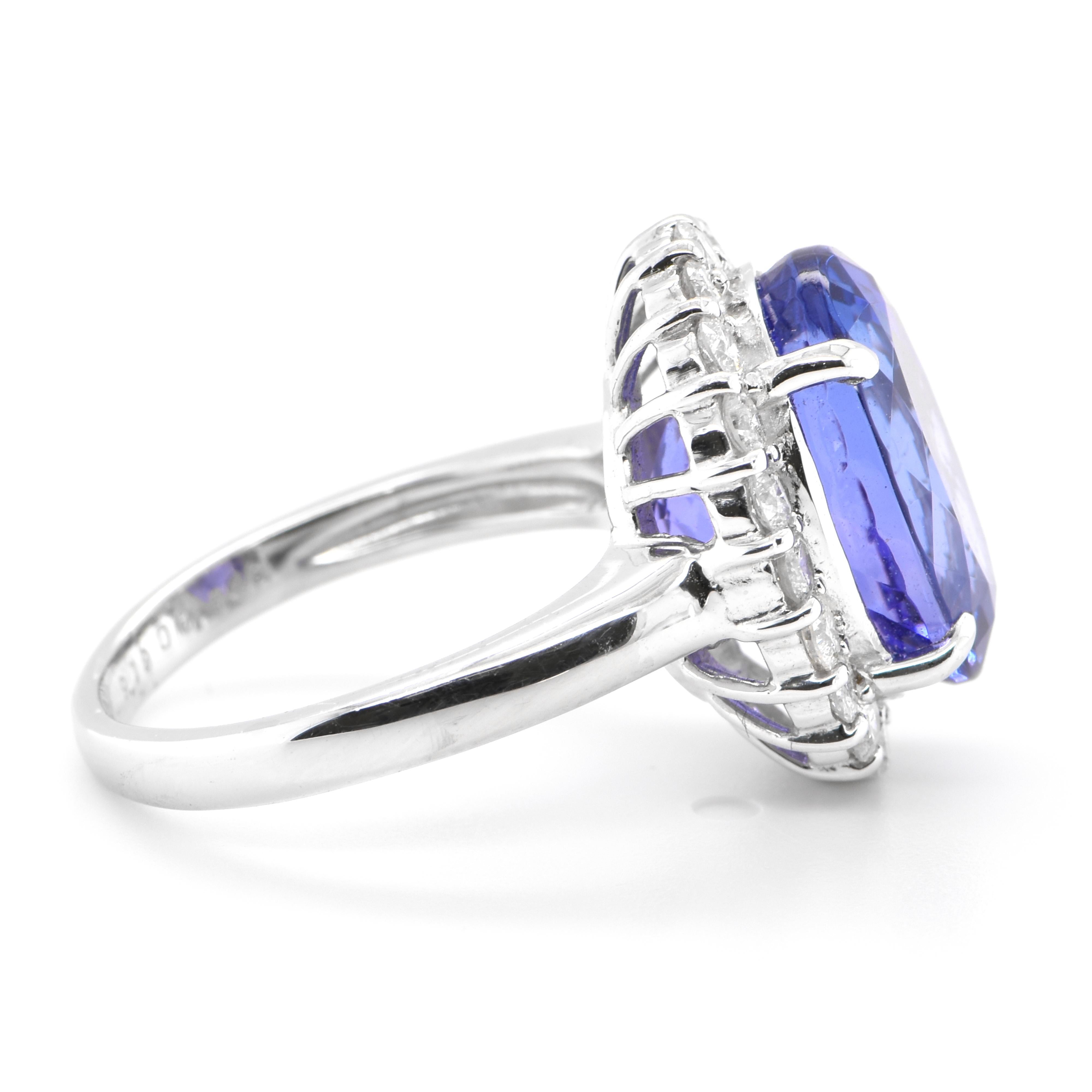 9.19 Carat Natural Tanzanite and Diamond Cocktail Ring Set in Platinum In New Condition In Tokyo, JP