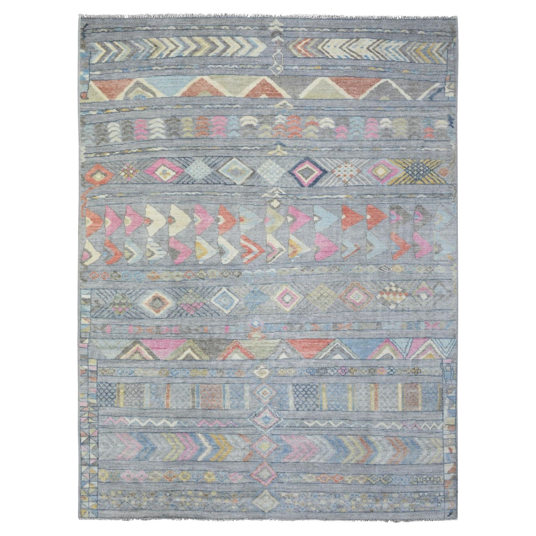 9'1"x11'8" gris noué à la main inspiré de petits tapis de course à motif triangulaire