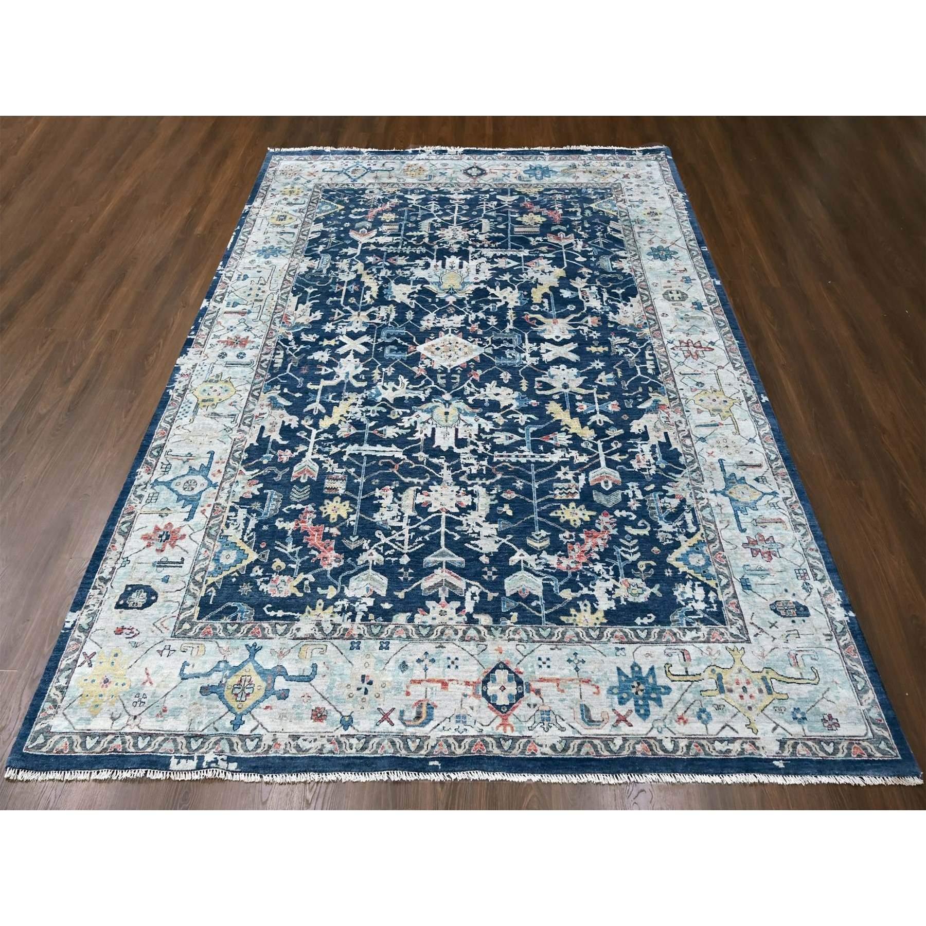 Blu imperiale, disegno Heriz persiano rotto e cancellato, tavolozza di colori tenui, annodato a mano, 100% lana, trama più fitta, Tappeto orientale
Materiali primari: Lana
Lattice: No Pile 
altezza: 0,25 pollici
Stile: Tradizionale
Colore primario: