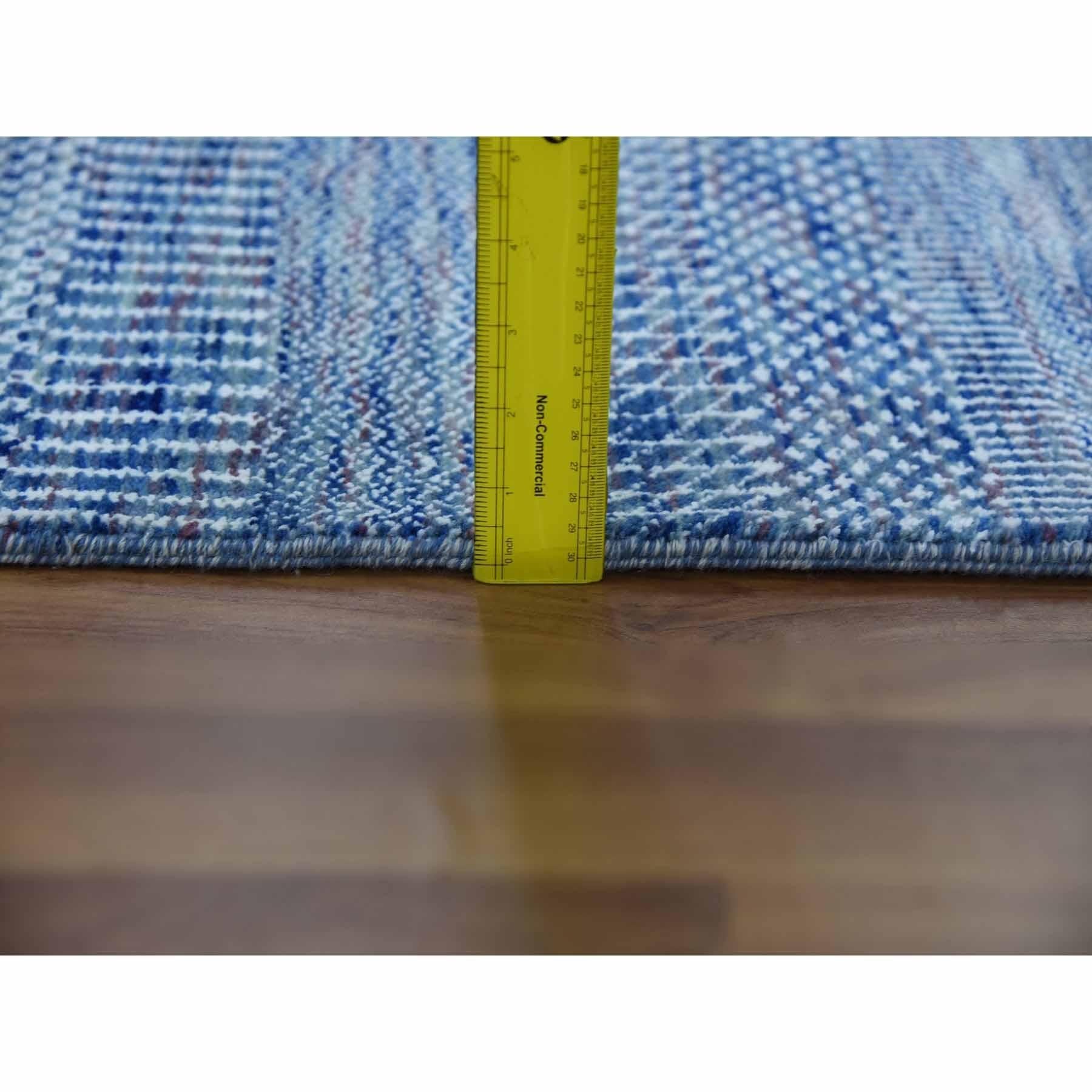 Tapis Gabbeh en laine et soie bleu noué à la main à motif de gazon moderne 9'1