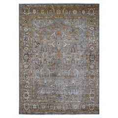 9
1"x12
2" Fossil Gray Peshawar with Bijar Garus Design Hand Knotted Wool Rug 9
1"x12
2" Fossil Gray Peshawar with Bijar Garus Design Hand Knotted Wool Rug