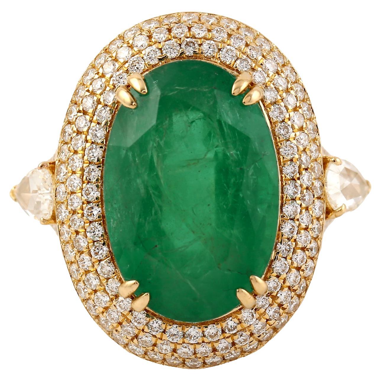 9.2 Carat Emerald 1.19 Carat Diamond 14 Karat Gold Ring For Sale