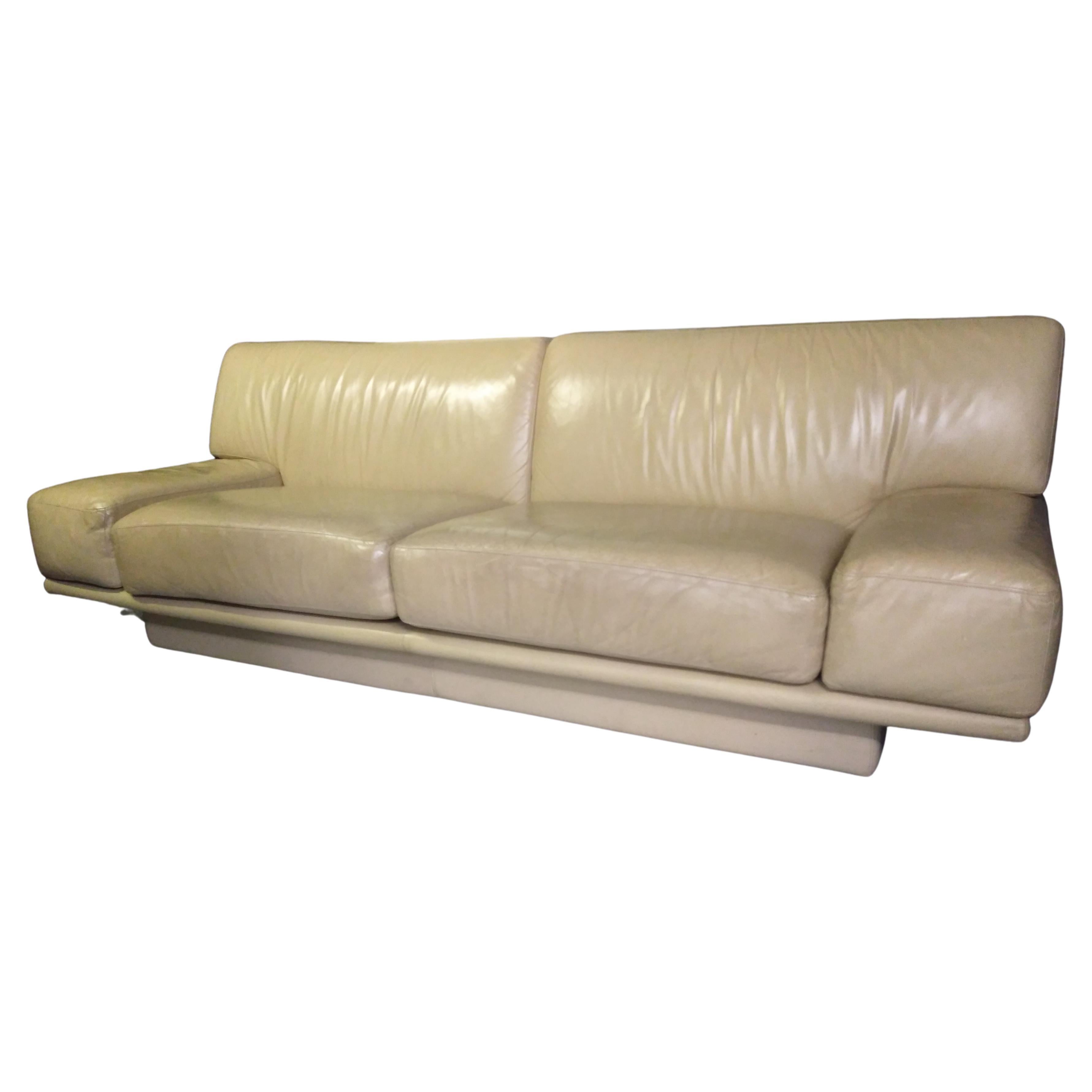 DS94 DeSede Leather Sofa 1980s For Sale