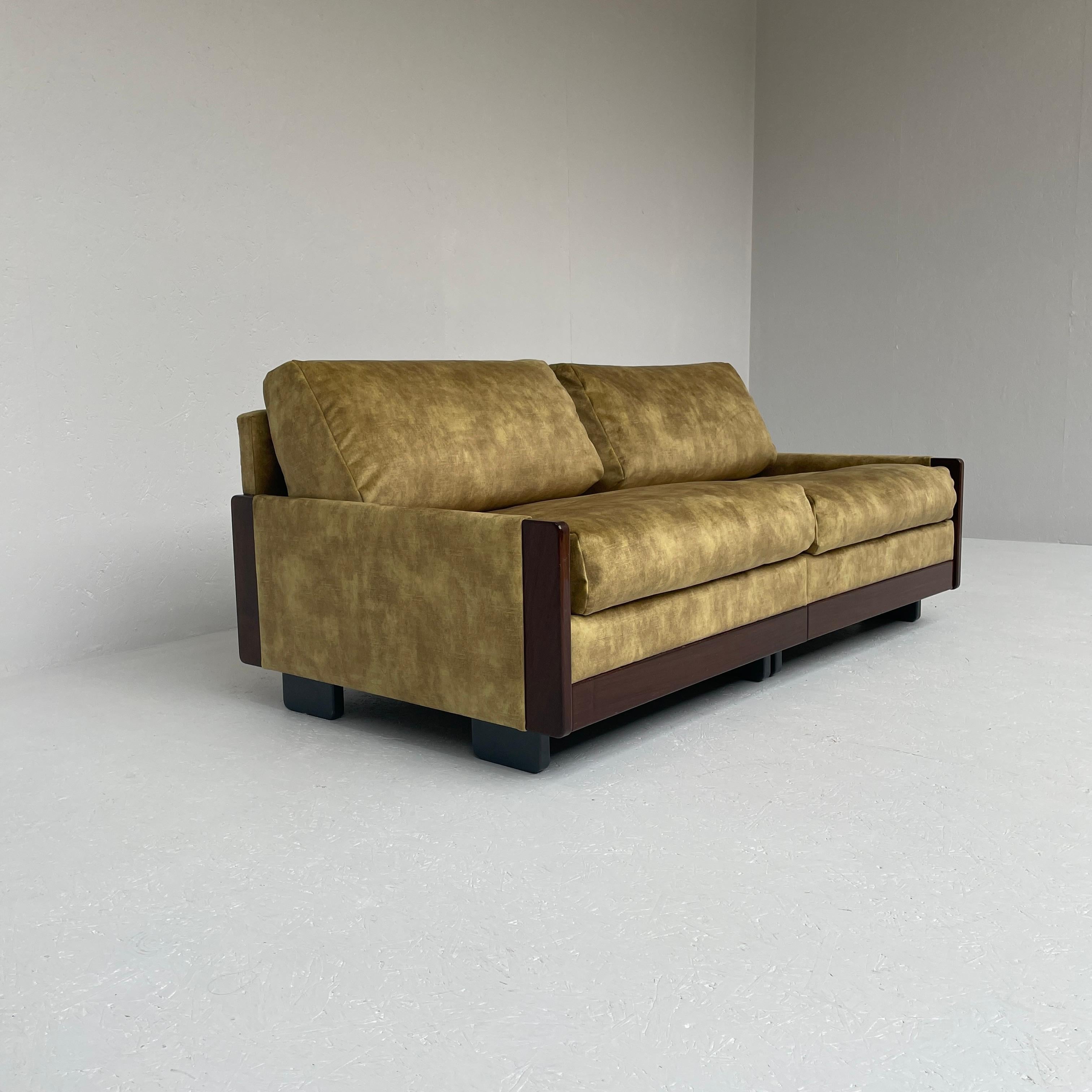 920 2seater Sofa by Afra & Tobia Scarpa for Cassina, 1970s 3
