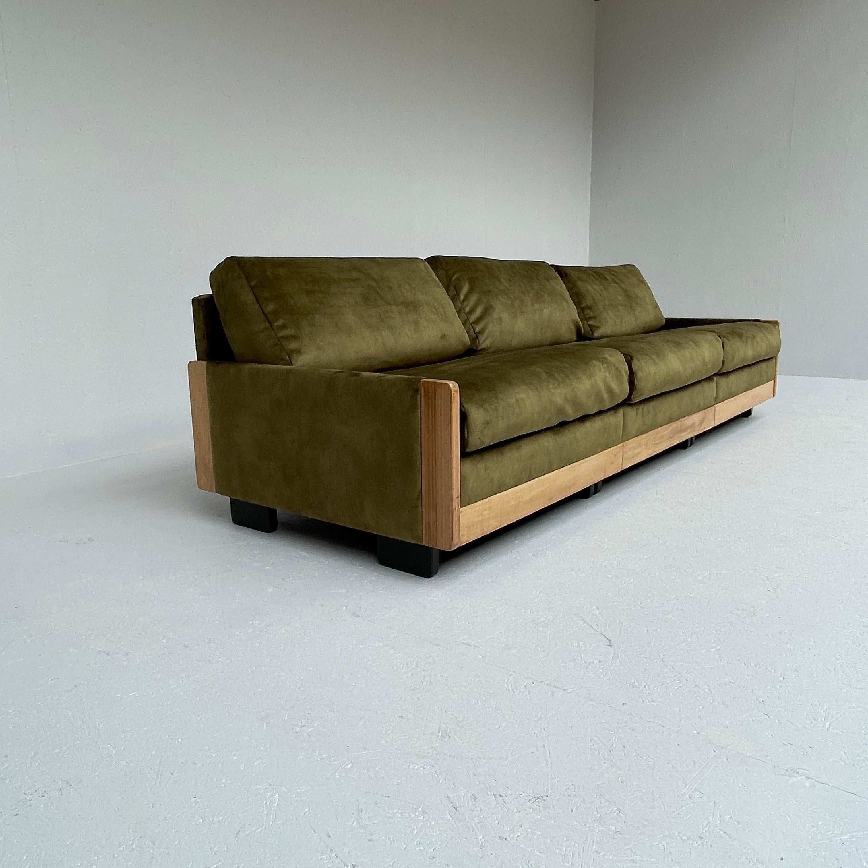 920 3 Seater Sofa by Afra & Tobia Scarpa for Cassina, 1970s In Good Condition In Antwerpen, BE