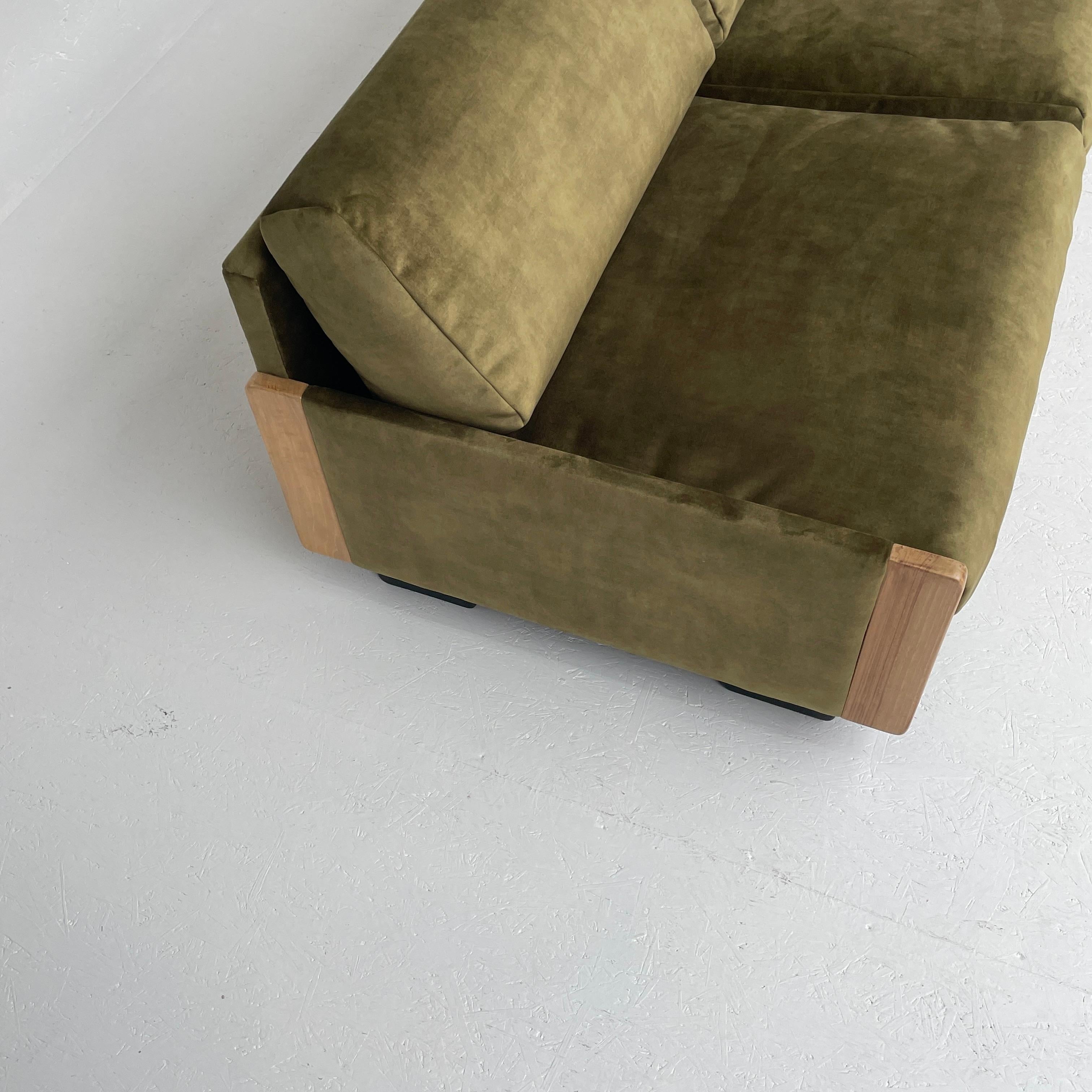 Late 20th Century 920 3 Seater Sofa by Afra & Tobia Scarpa for Cassina, 1970s