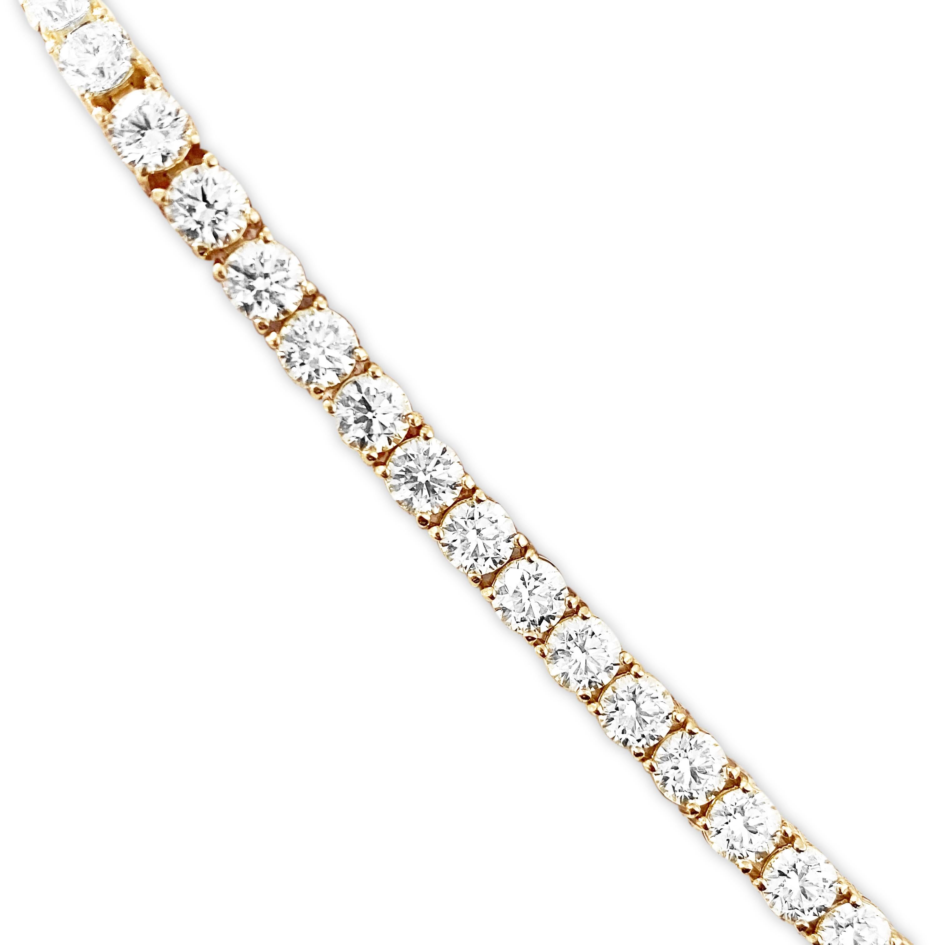 Brilliant Cut 9.20 Carat Diamond Tennis Bracelet 14k Gold For Sale