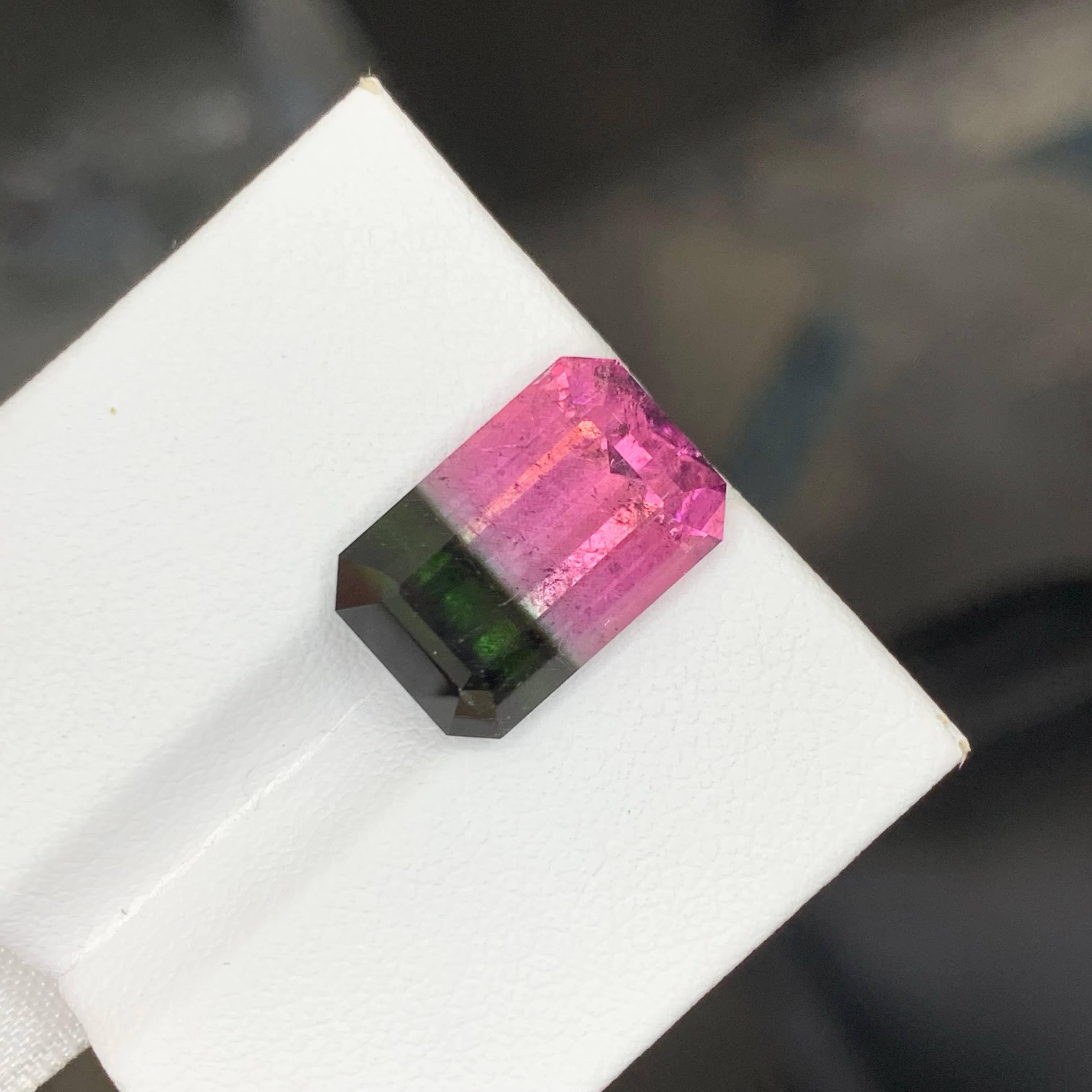 Gema afgana de 9,20 quilates de turmalina de sandía bicolor natural suelta talla esmeralda en Nuevo estado para la venta en Bangkok, TH