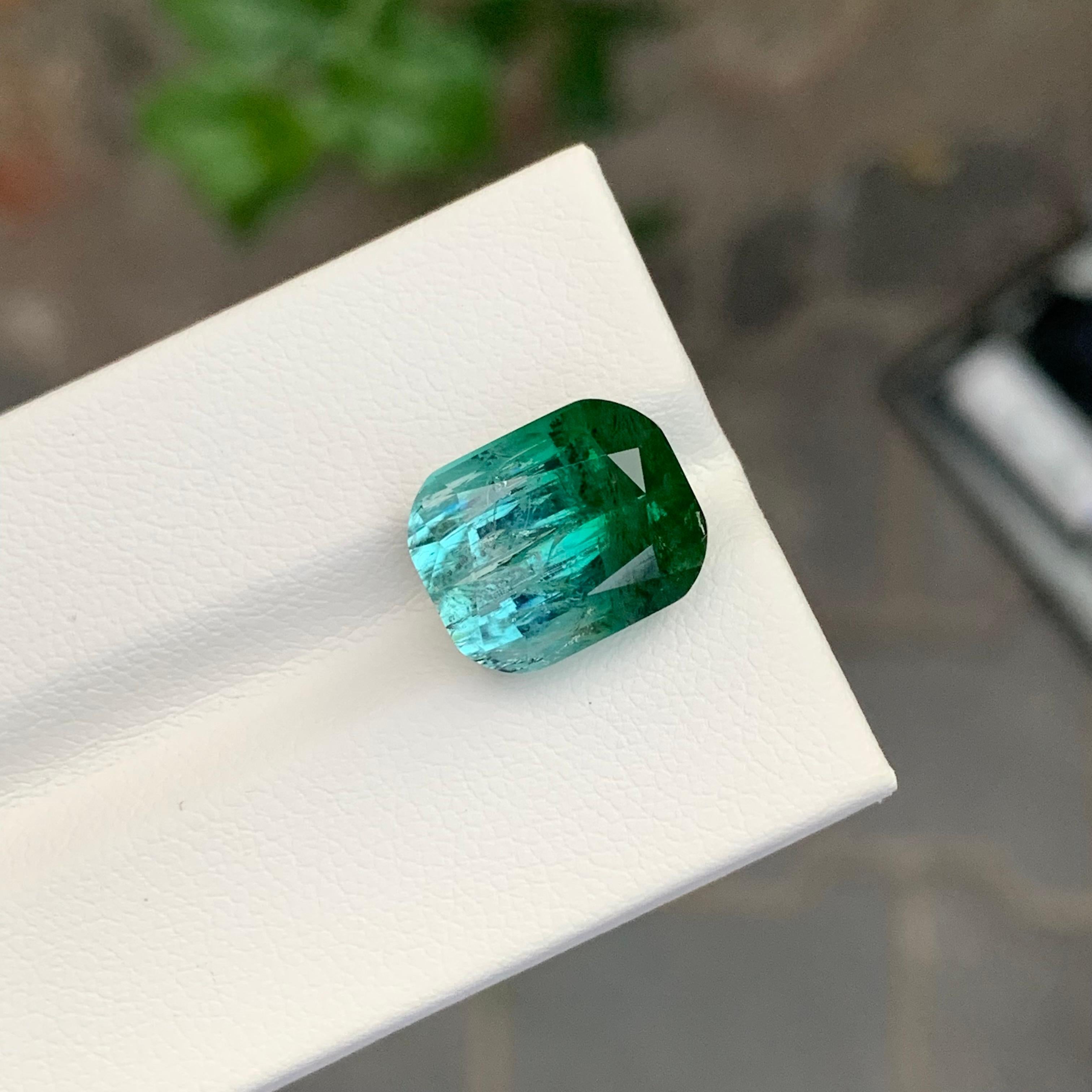 Taille coussin 9.20 Carat Natural Loose Bi Colour Tourmaline Cushion Shape Gemstone (pierre précieuse en forme de coussin) en vente