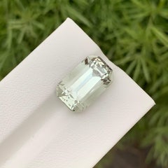 9.20 Carat Natural Loose Green Amethyst Long Cushion Shape Gem For Necklace