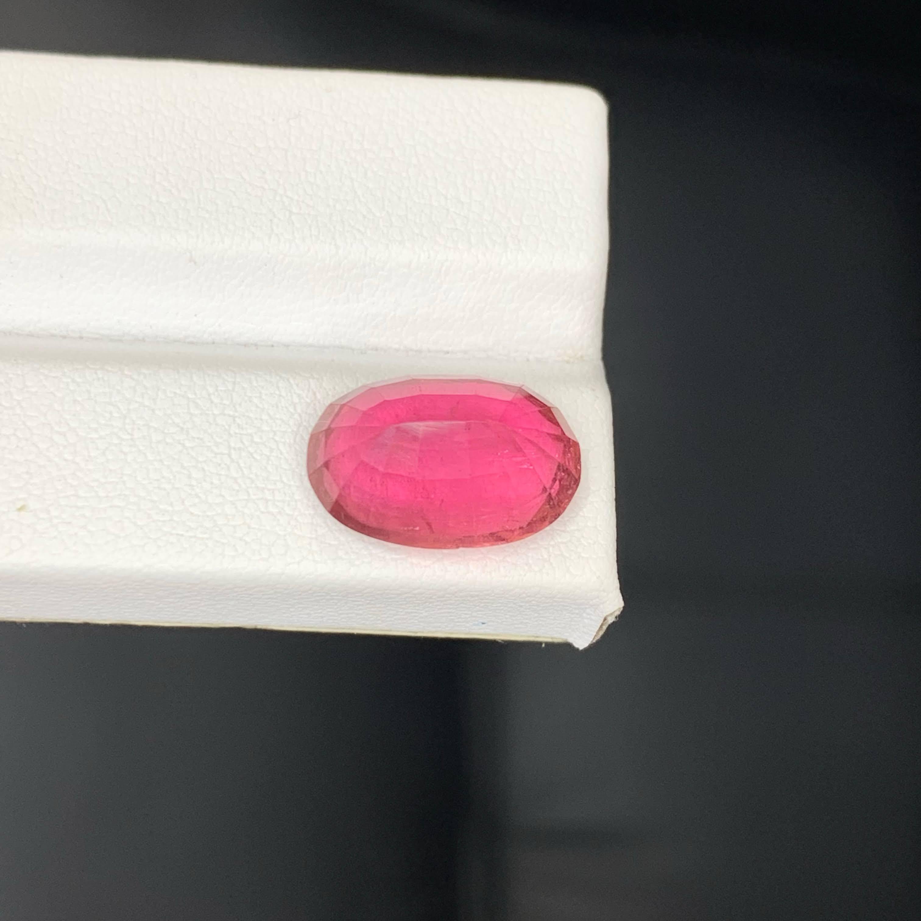 9,20 carati di tormalina rosa calda naturale sfusa, pietra tagliata a cuscino Gemma africana in vendita 2