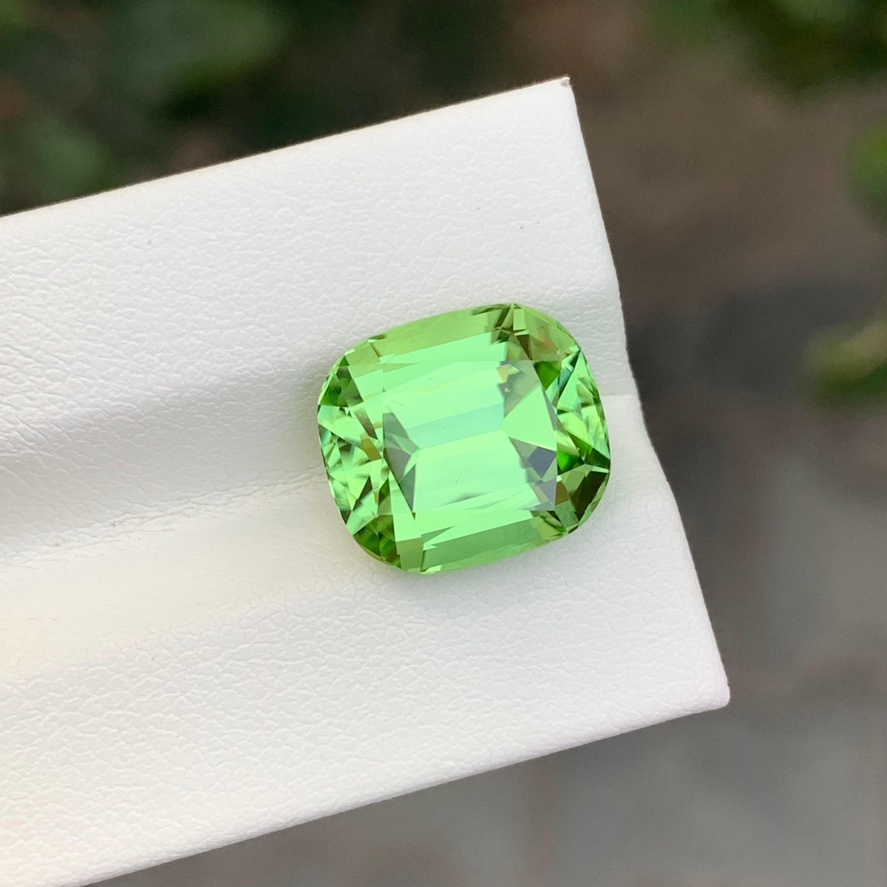 9.20 Carat Natural Loose Lightsaber Green Peridot Cushion Shape Gem For Sale 5