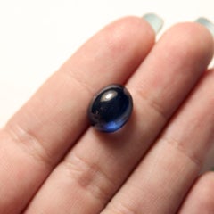 9.20 carat oval cabochon cut Sapphire