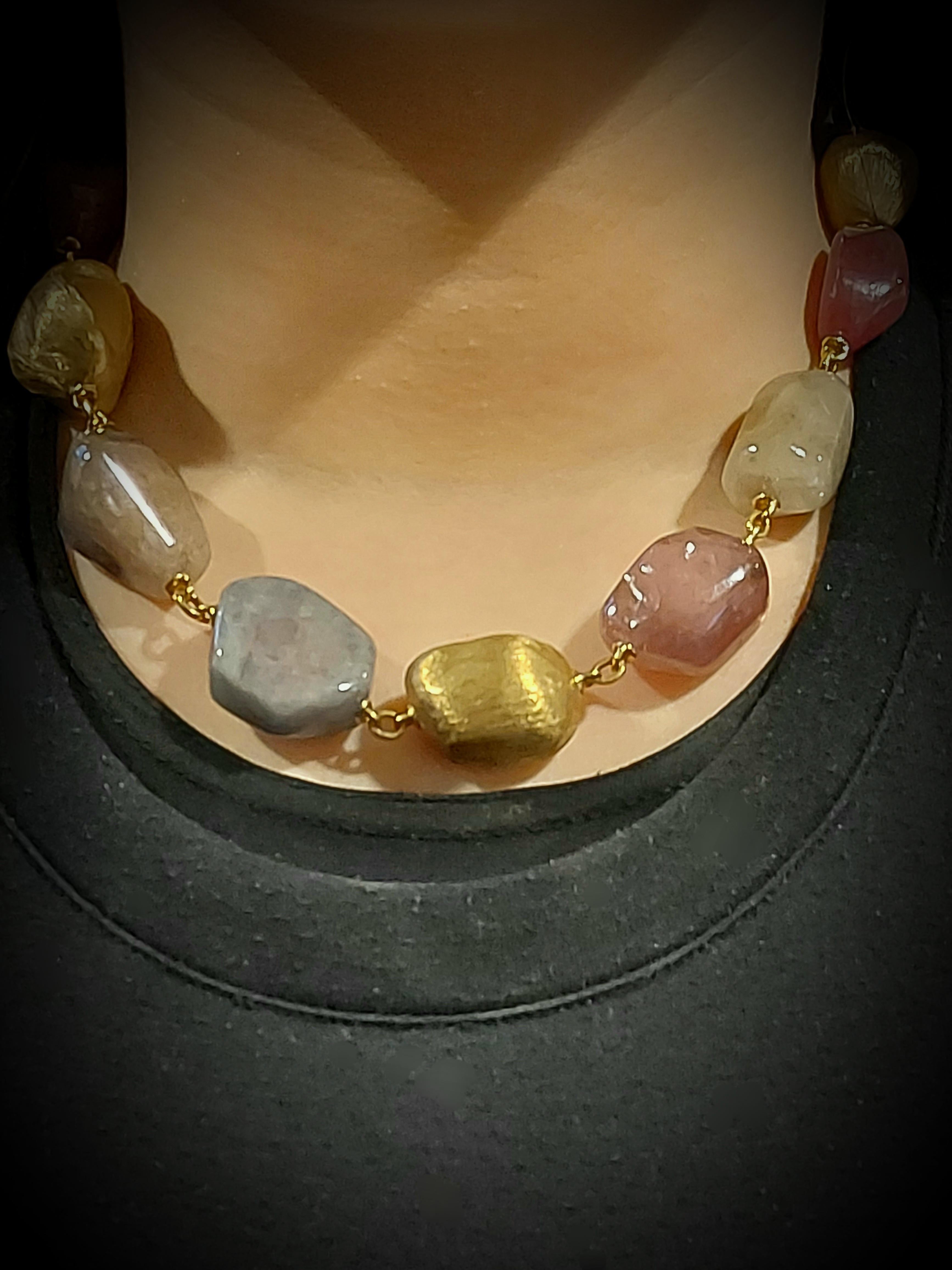 920 Carat Rough Natural Sapphires and 18 kt Gold Yvel Necklace, Bracelet, Ring For Sale 6
