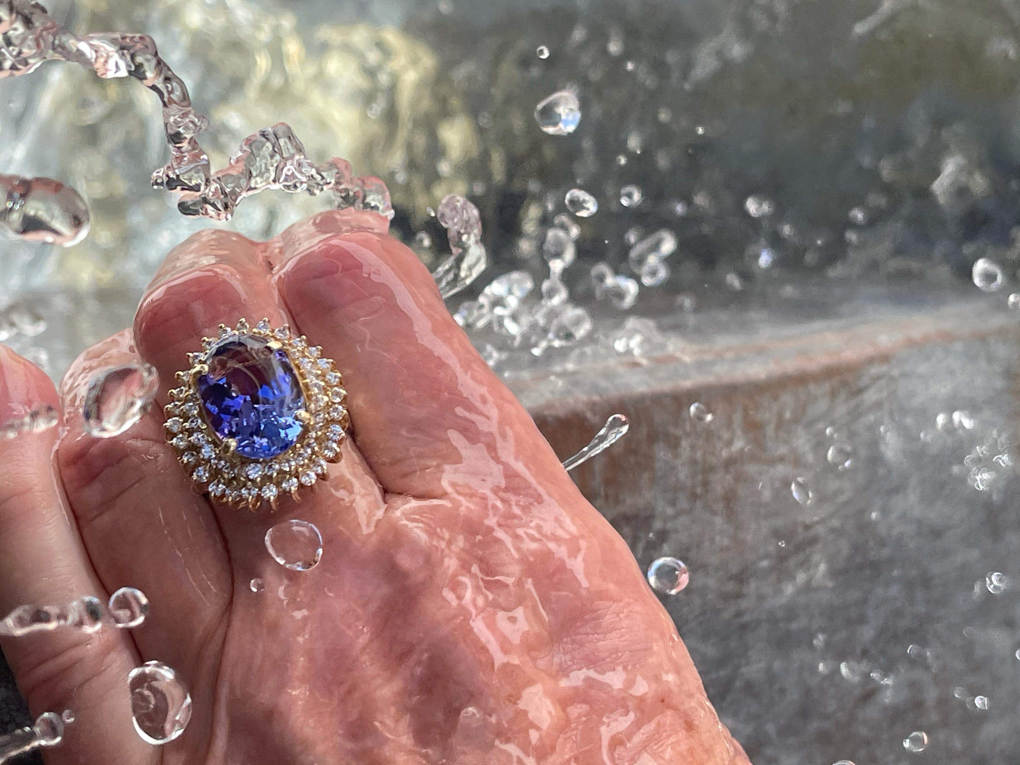 9.20 Carat Tanzanite Gold Ring with Diamonds In Good Condition In Tucson, AZ