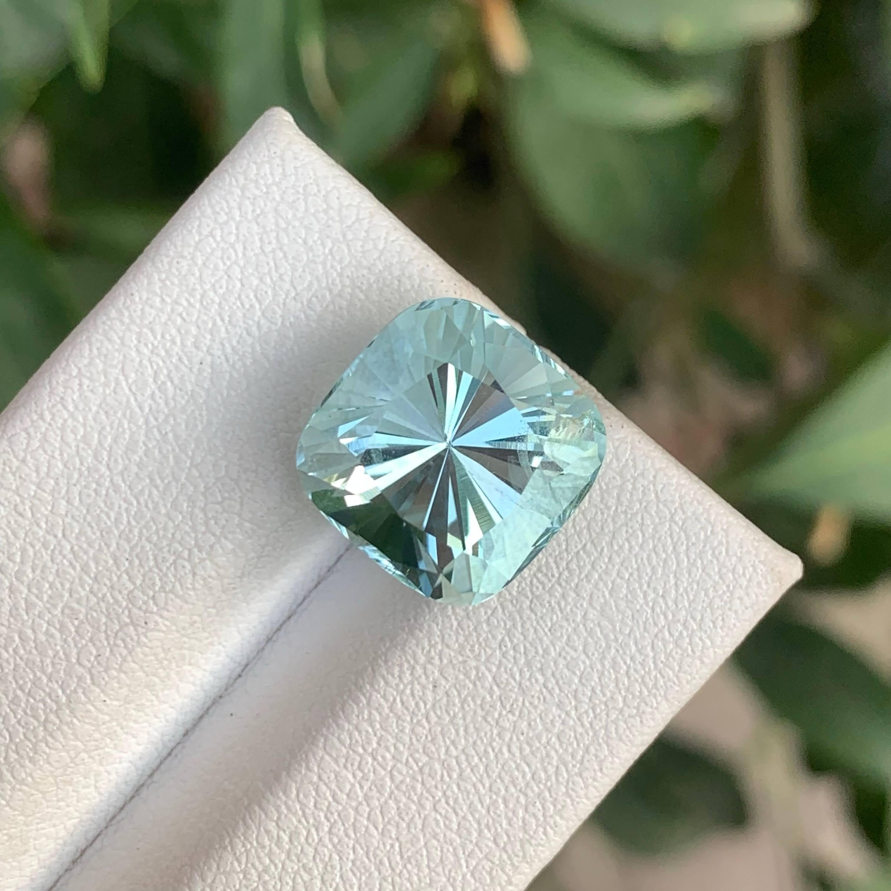 9.20 carats Loose Light Blue Aquamarine Custom Precision Cut from Pakistan für Damen oder Herren im Angebot