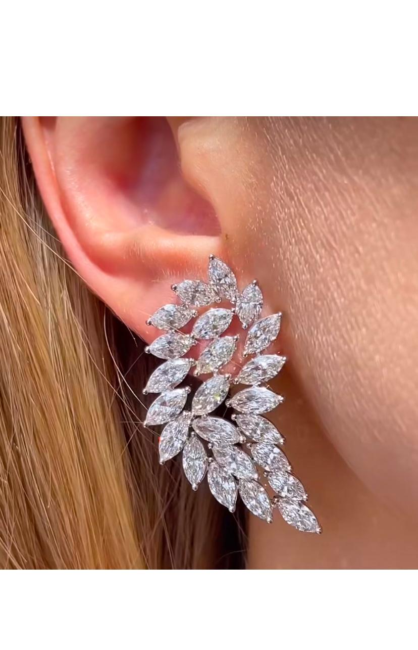 9,20 Carati Forma Marqusie Nature  Orecchini con diamanti in oro 18 carati In condizioni Nuovo in vendita a Massafra, IT