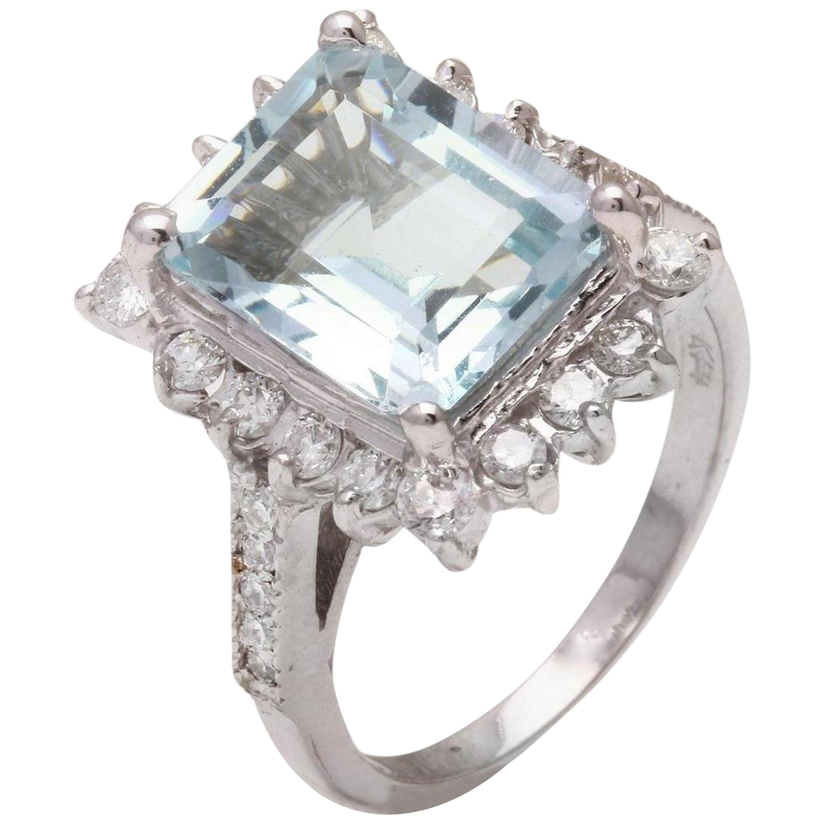 9.20 Carat Natural Aquamarine and Diamond 14 Karat Solid White Gold Ring For Sale