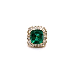 9.20 Ct Emerald and Diamond Ballerina Ring Setting in 18 Karat Yellow Gold