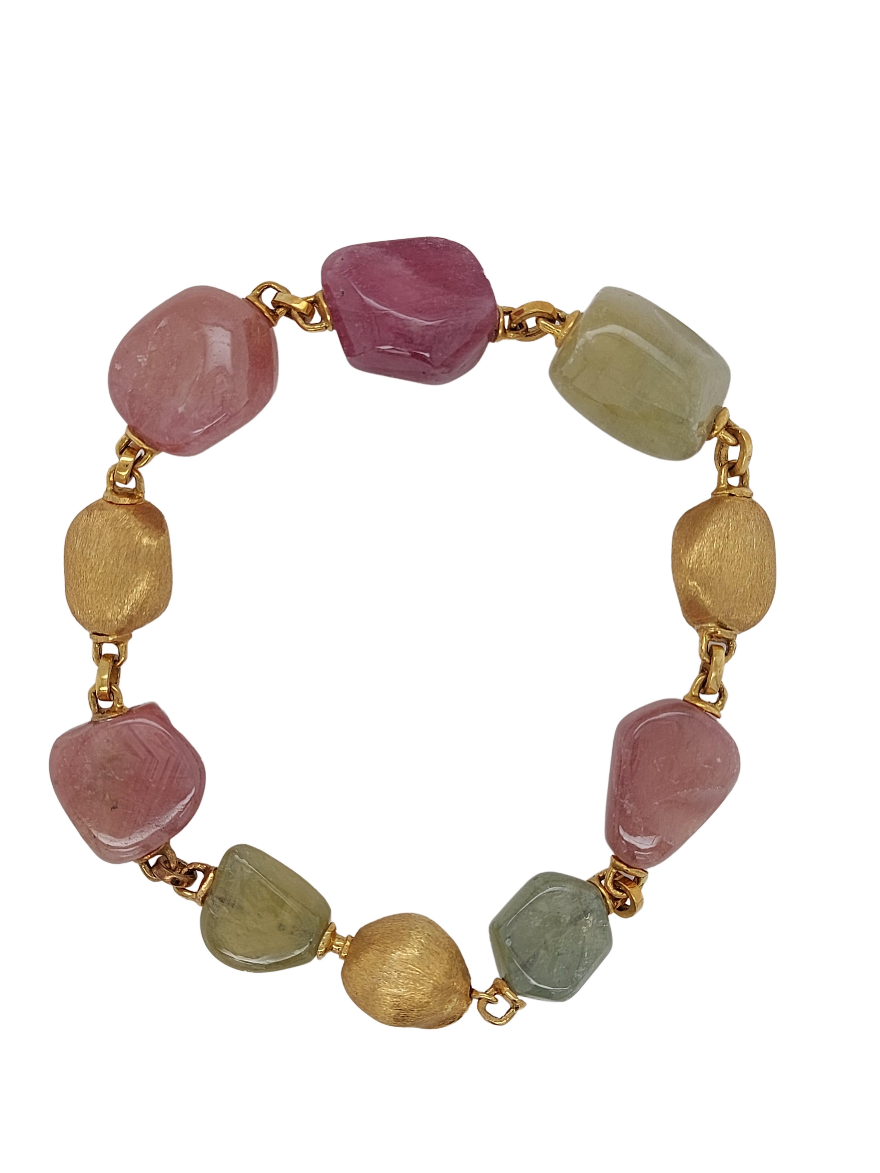 Rough Cut 920 Carat Rough Natural Sapphires and 18 kt Gold Yvel Necklace, Bracelet, Ring For Sale