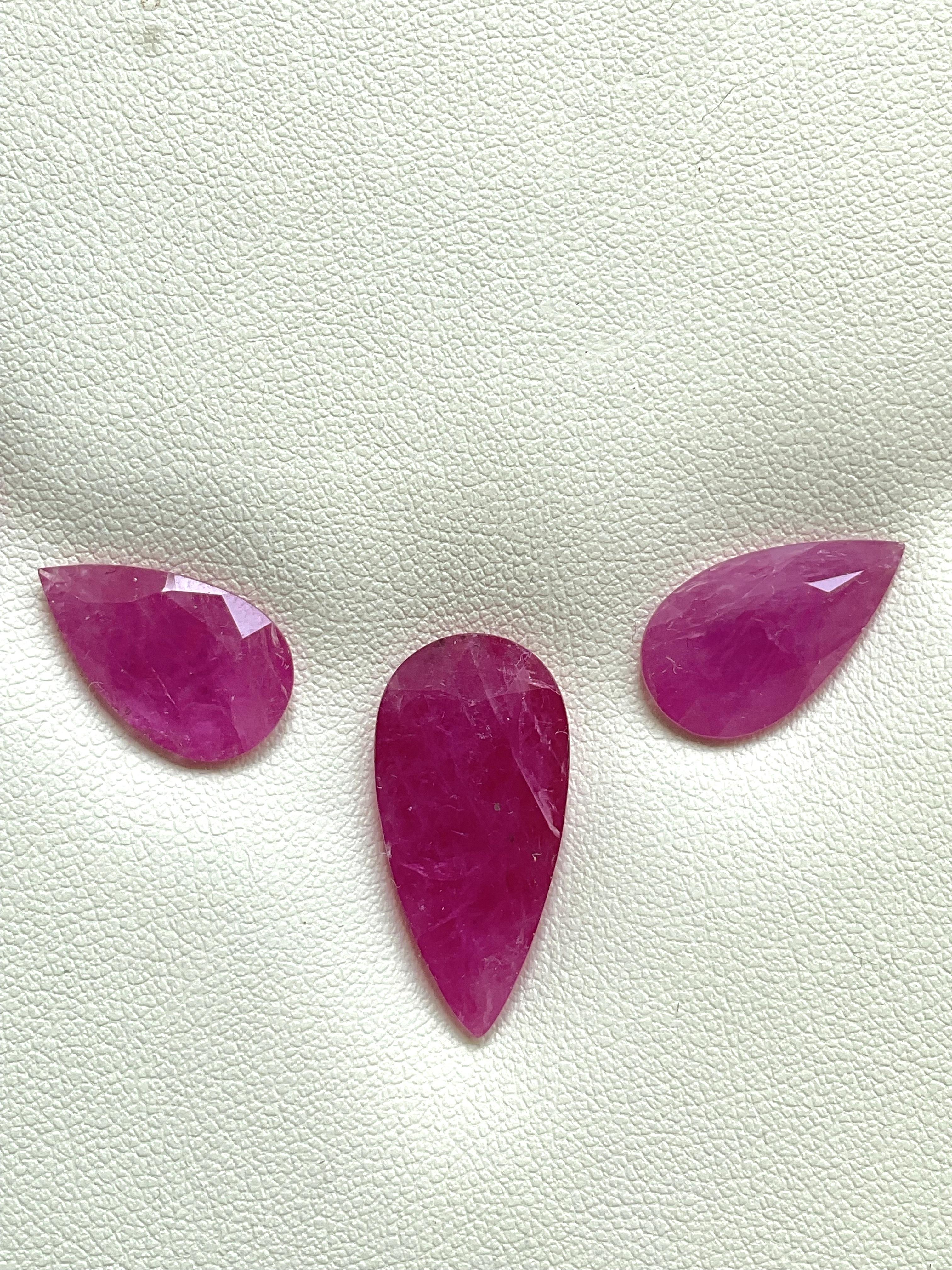 92.09 carats ruby Mozambique cut stone pear 17 Pieces layout heated natural gem For Sale 1