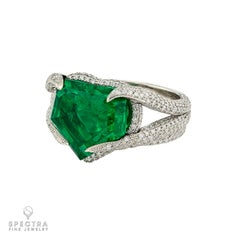 9.21ct Kite-Shaped Colombian Emerald and Diamond Ring in Platinum