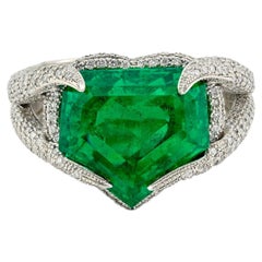 9.21ct Kite-Shaped Colombian Emerald and Diamond Ring in Platinum