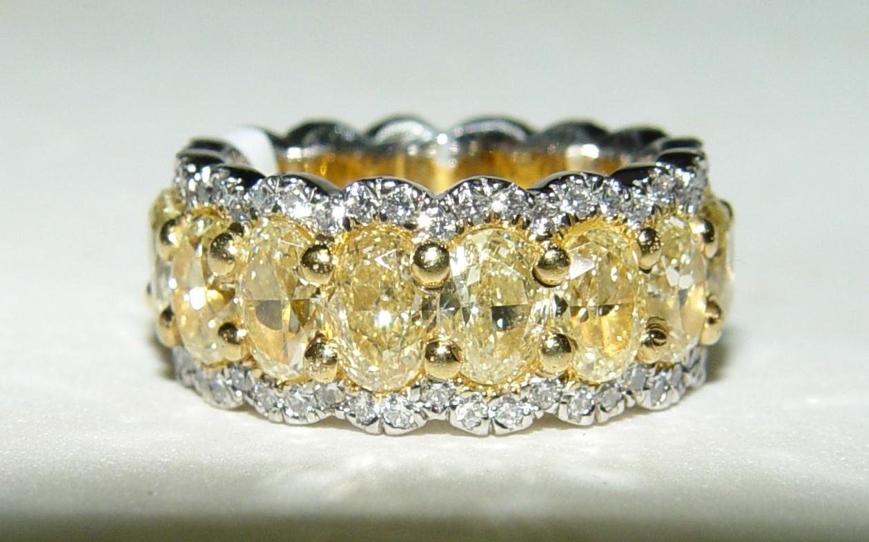 9.21CT Yellow & 1.10CT white diamond eternity band Platinum/18K size-7 In New Condition For Sale In Chicago, IL